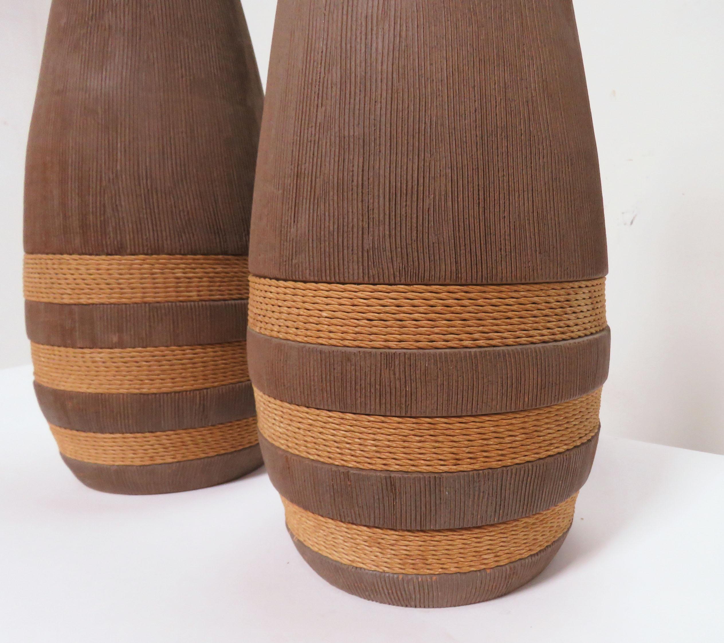 Aldo Londi for Bitossi, Italy Pair of Table Lamps, circa 1960s In Good Condition In Peabody, MA