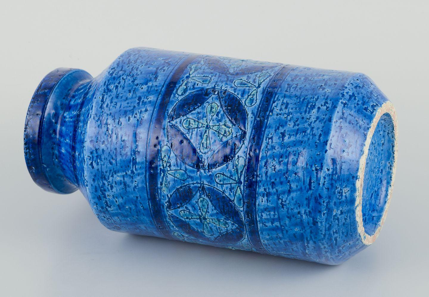 Vernissé Aldo Londi pour Bitossi. Grand vase en céramique émaillée bleu Rimini. en vente