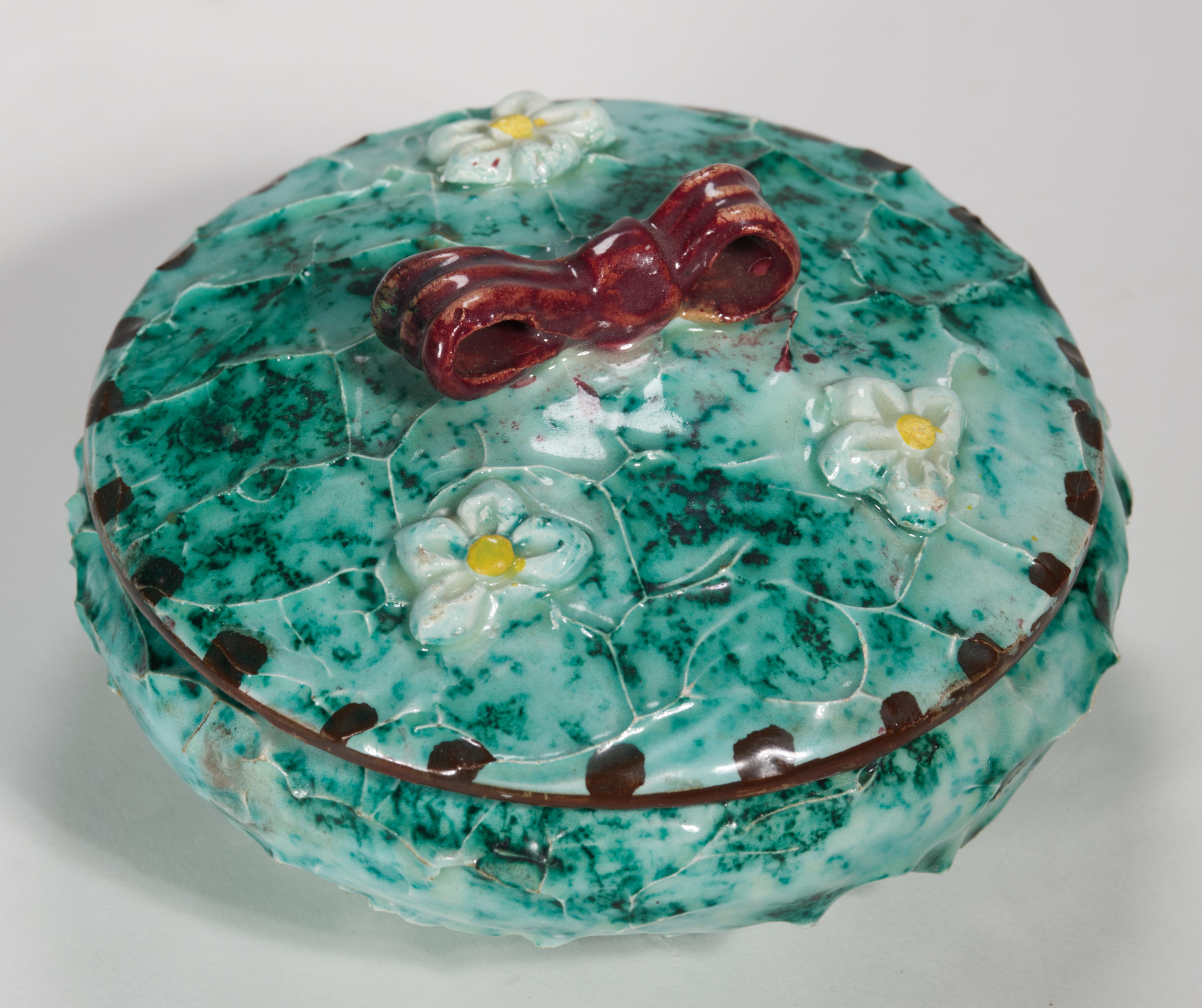 Mid-Century Modern Aldo Londi for Bitossi Majolica Bud Vase and Dresser Box with Lid, Italy For Sale