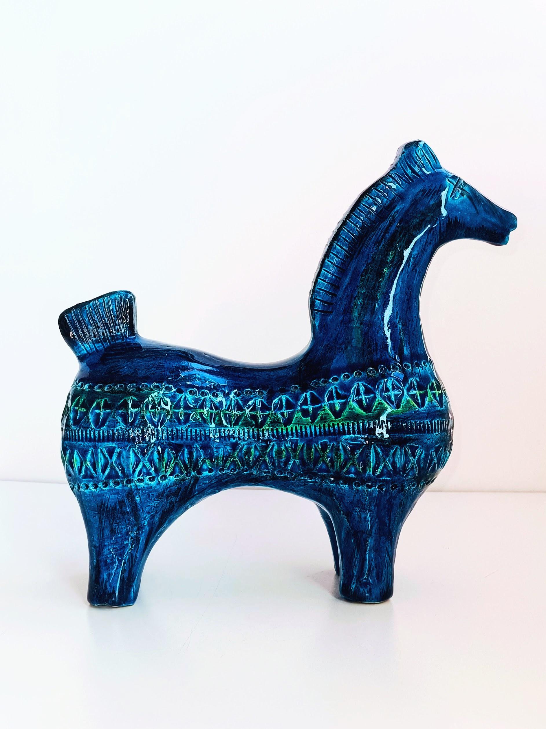 Ceramic horse sculpture by Aldo Londi for Bitossi from the Rimini Blu range. Large, beautiful, bold piece. In flawless condition. Stunning in the hand. Collector's piece. Produced in Flavia Montelupo, Italy, circa the 1960s.

Measurements:

Height