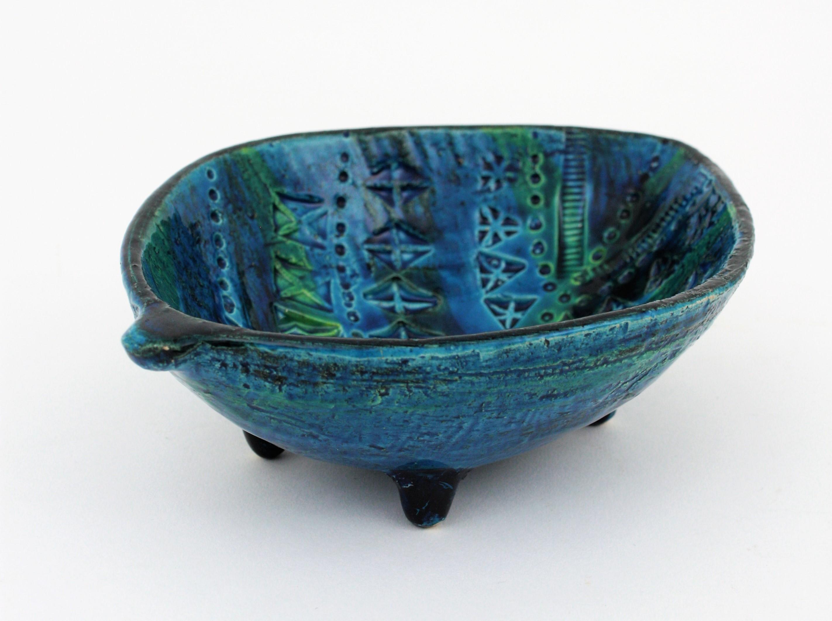 20th Century Aldo Londi for Bitossi Rimini Blu Leaf Shaped Glazed Ceramic Bowl / Ashtray For Sale