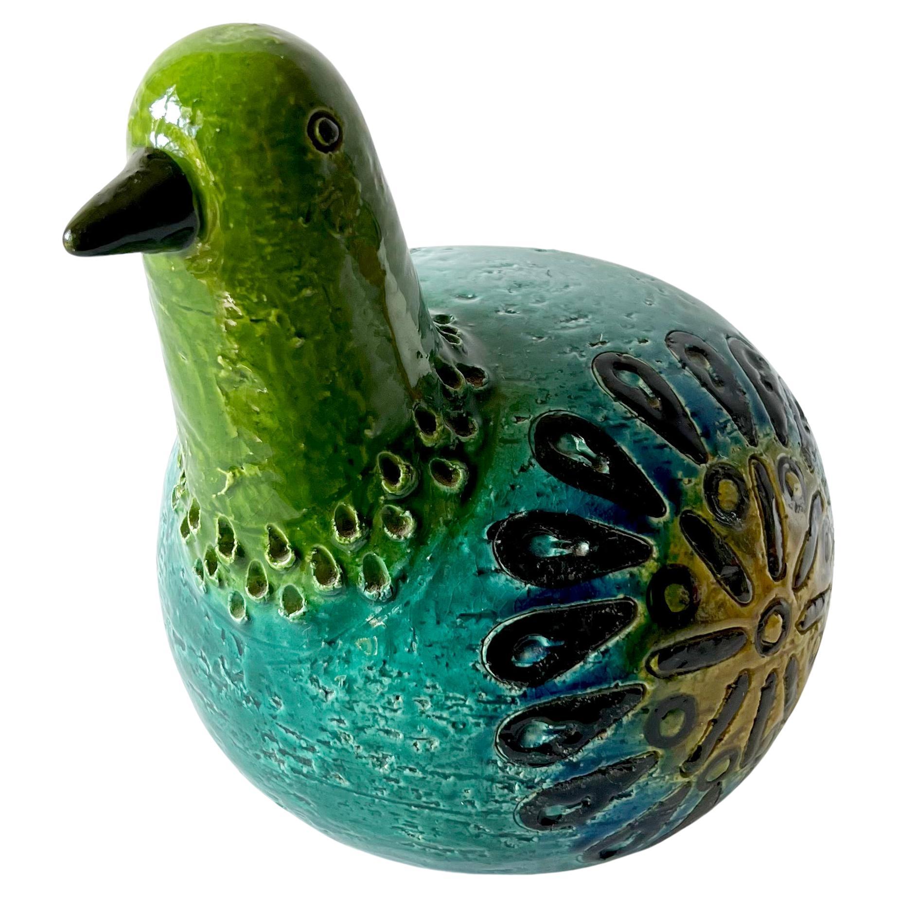 Großformatiger Rebhuhnvogel, geschaffen von Aldo Londi für Bitossi of Italy.  Der Vogel hat eine tolle Färbung in Blau und Grün mit goldgelben und schwarzen Akzenten. Es ist 8