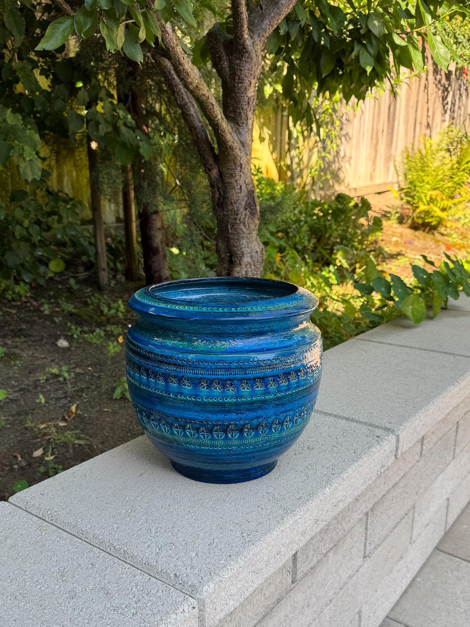 Aldo Londi Grande fioriera in ceramica smaltata blu Rimini per Bitossi, Italia C.C. 2