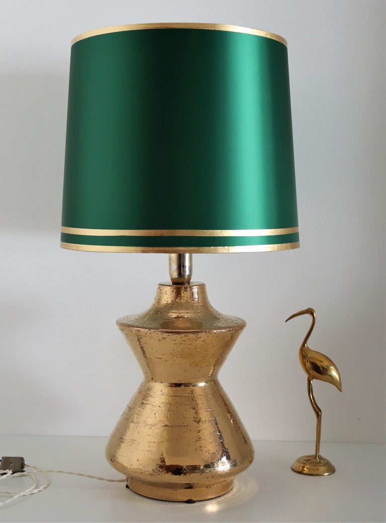 Italian Mid Century Ceramic Table Lamp in Gold Metallic by Aldo Londi