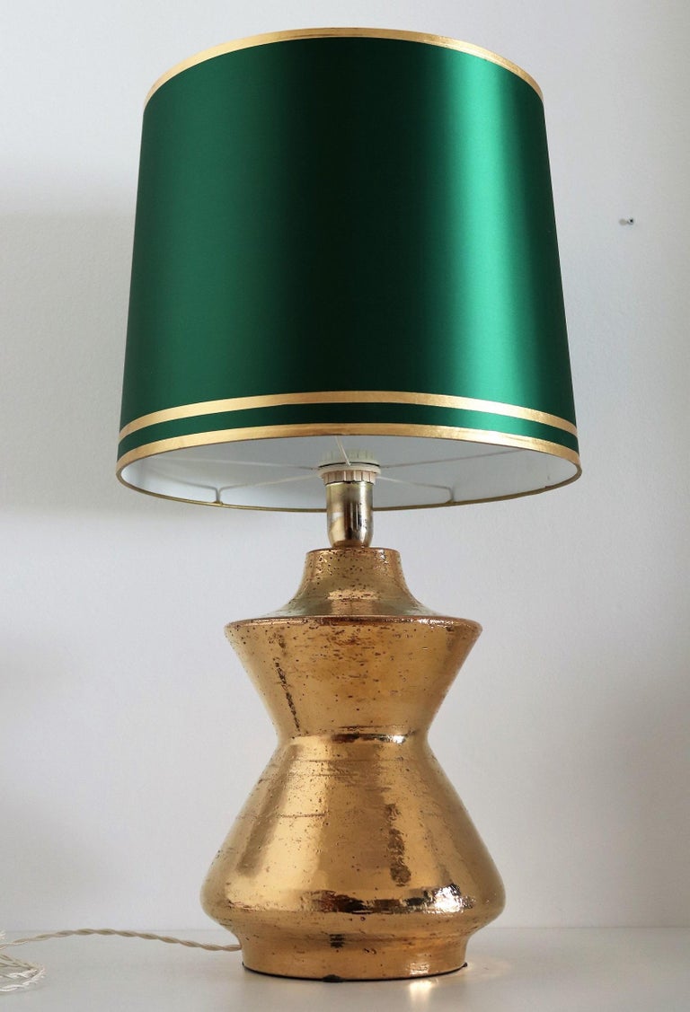 Italian Mid Century Ceramic Table Lamp in Gold Metallic by Aldo Londi