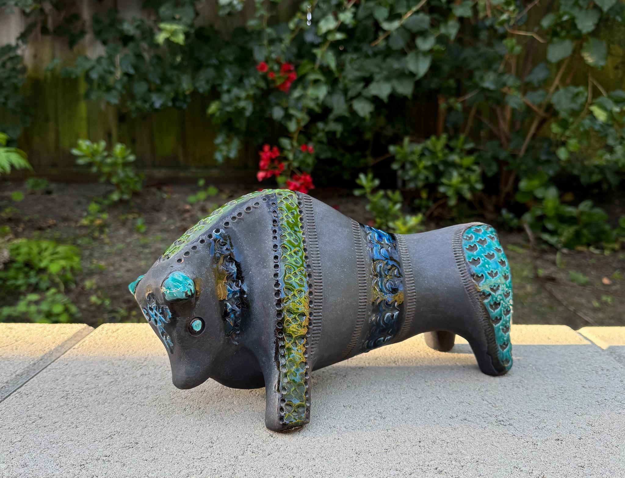 Raro toro de cerámica negra de Aldo Londi para Bitossi, Italia, c.1960 Italiano en venta