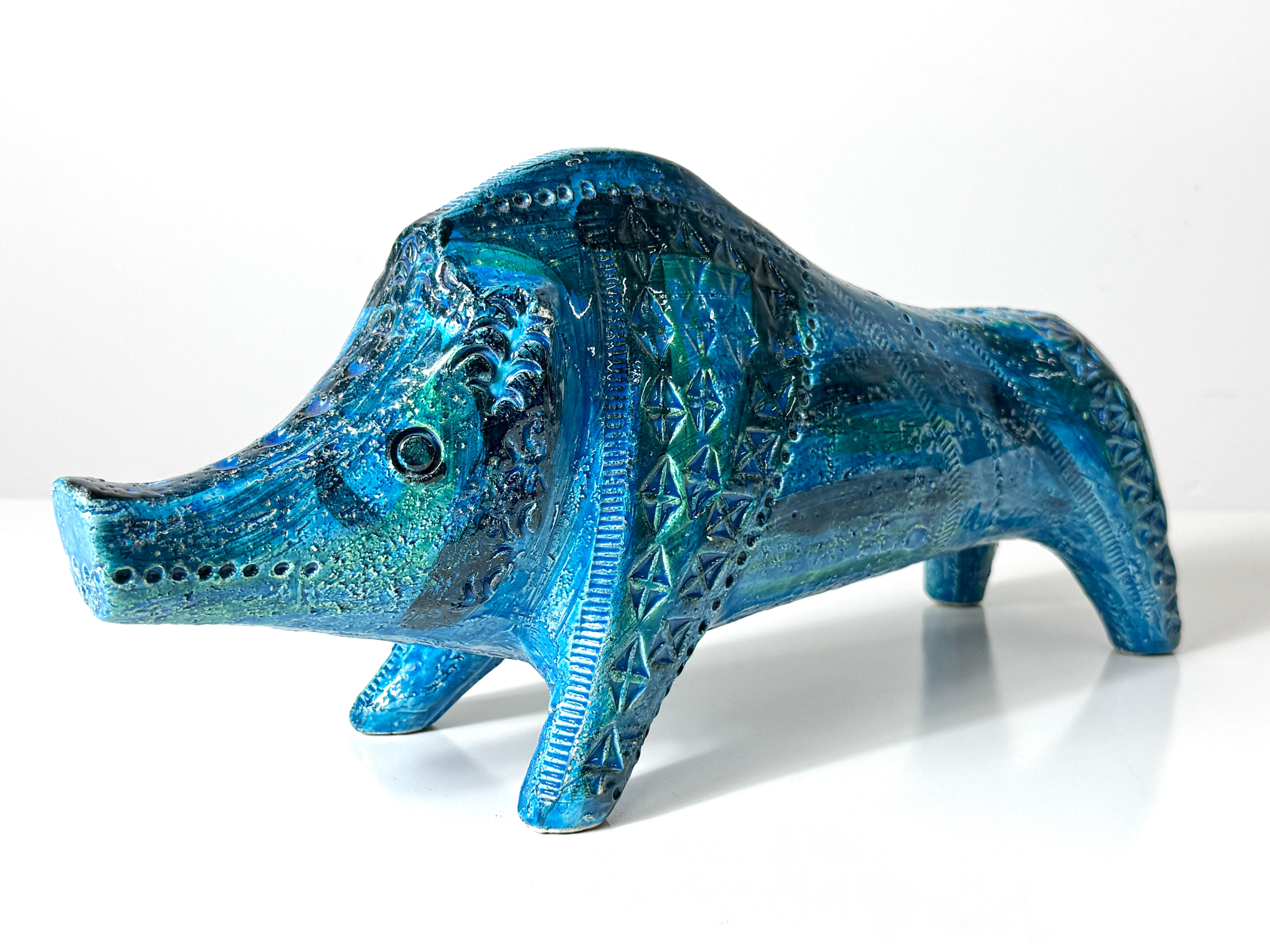 Mid-Century Modern Aldo Londi Rimini Sculpture en céramique émaillée bleue représentant un sanglier pour Bitossi Italie années 1960 en vente