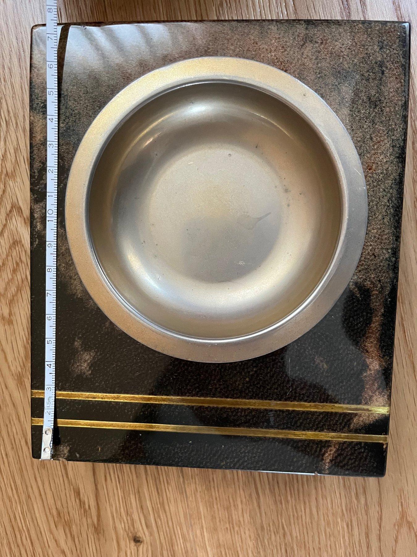 Aldo Tura ashtray and lighter in goatskin veneer with brass elements For Sale 9