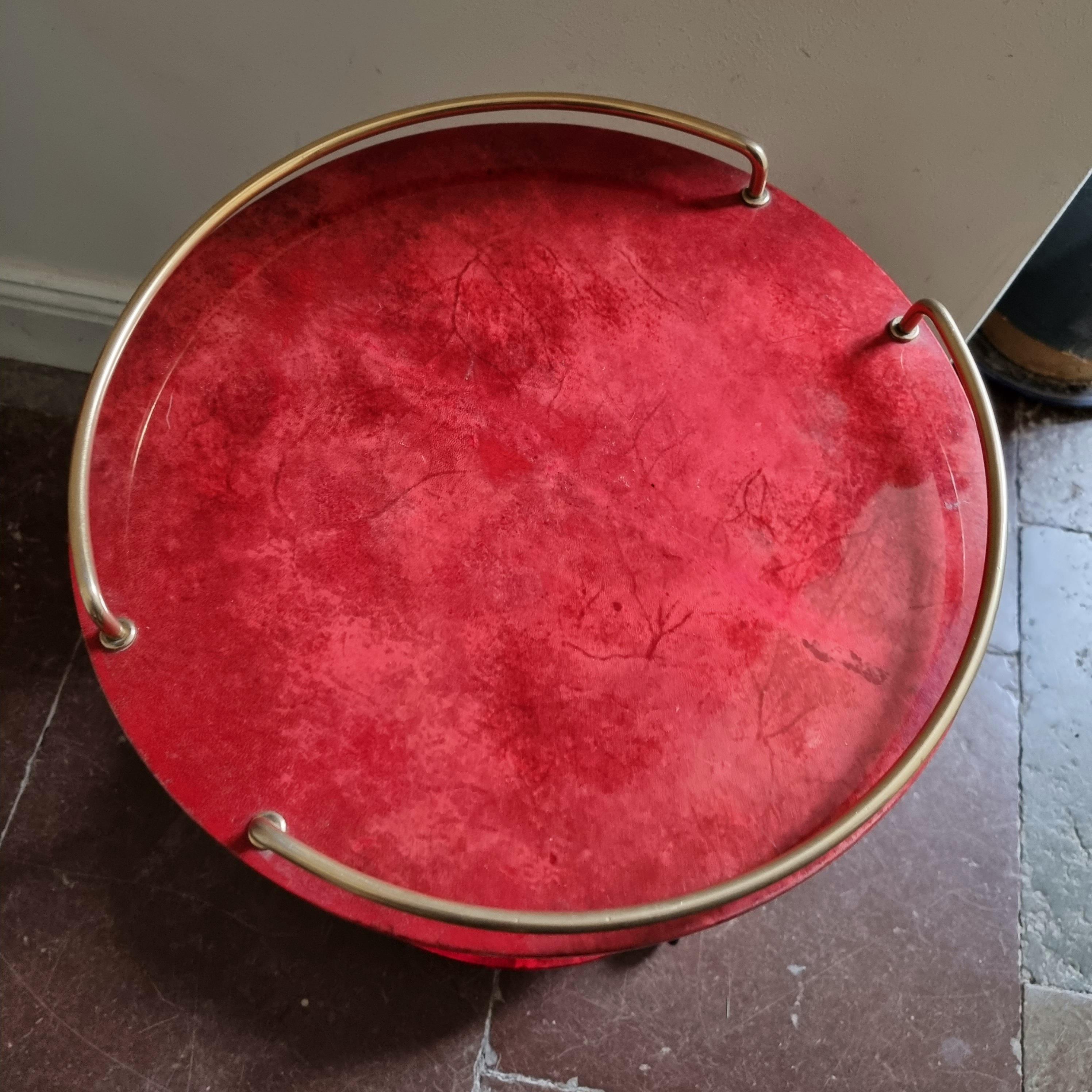 Aldo Tura, Carrito de Bar, Piel de Cabra Roja, Mediados de Siglo Italiano / Hollywood Regency en venta 3