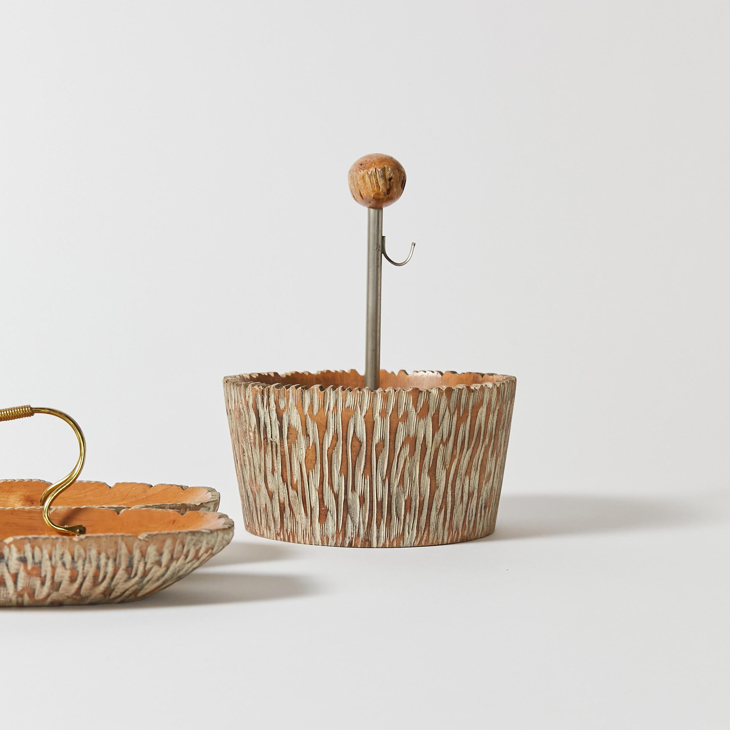 Bar-Set aus geschnitztem Holz und Messingdetails von Aldo Tura, hergestellt in Italien (Italienisch) im Angebot