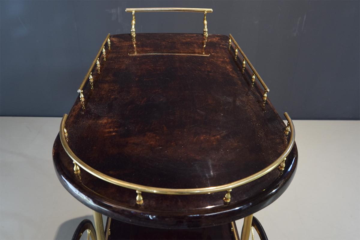 Aldo Tura Brass and Lacquered Goatskin Bar or Serving Cart in Dark Brown, 1970s For Sale 11