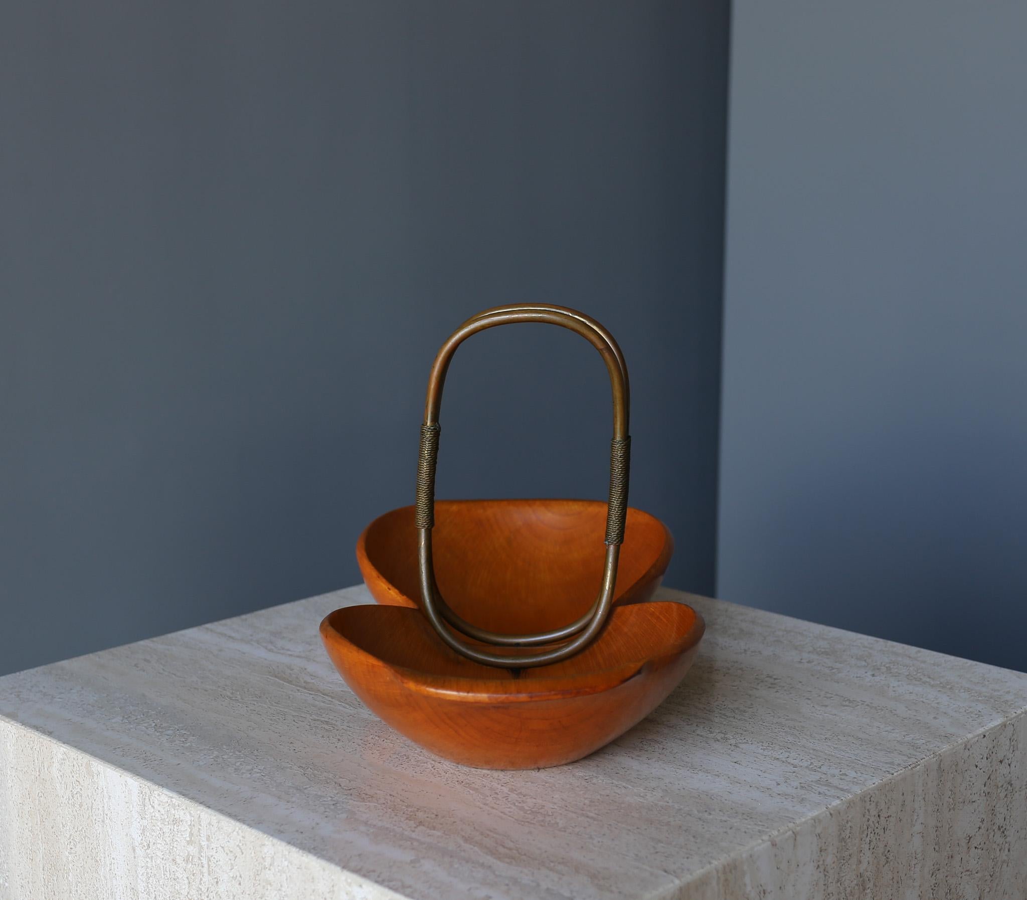 Italian Aldo Tura Carved Walnut Wood & Brass Bowl for Macabo, Italy, c.1970 For Sale