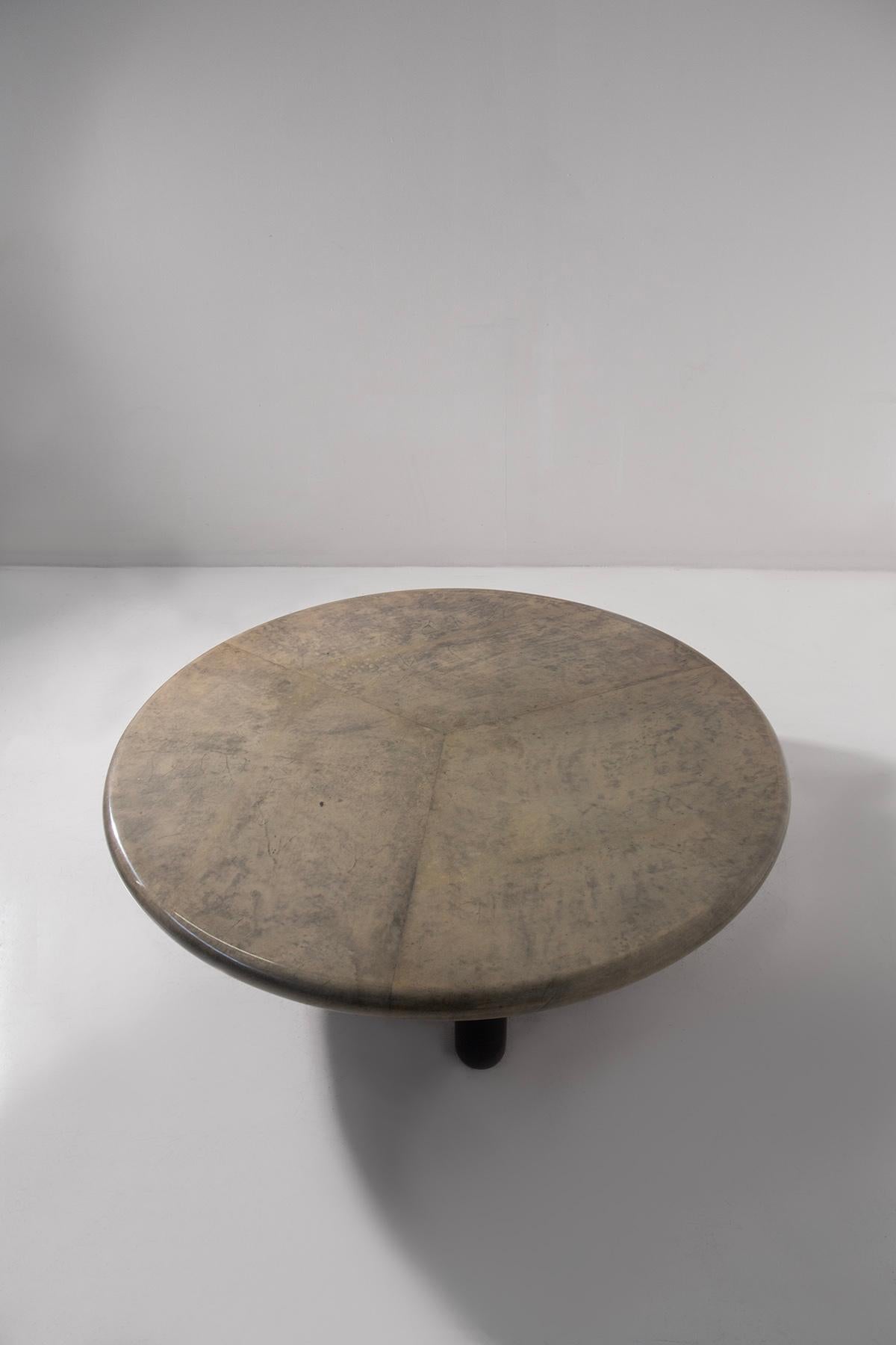 Late 20th Century Aldo Tura Coffee table in parchment For Sale
