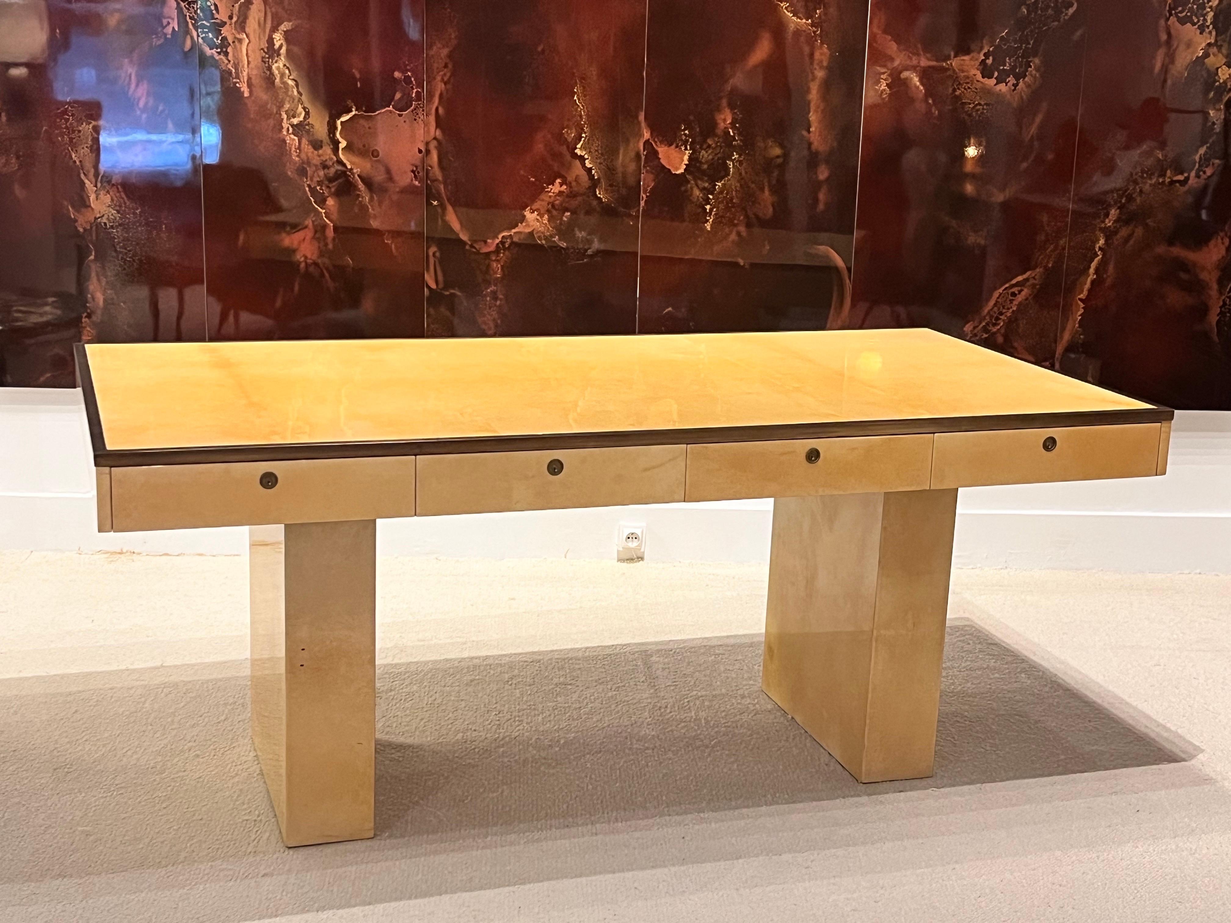 Aldo Tura Desk Goatskin Desk , Italy 1çèà For Sale 11
