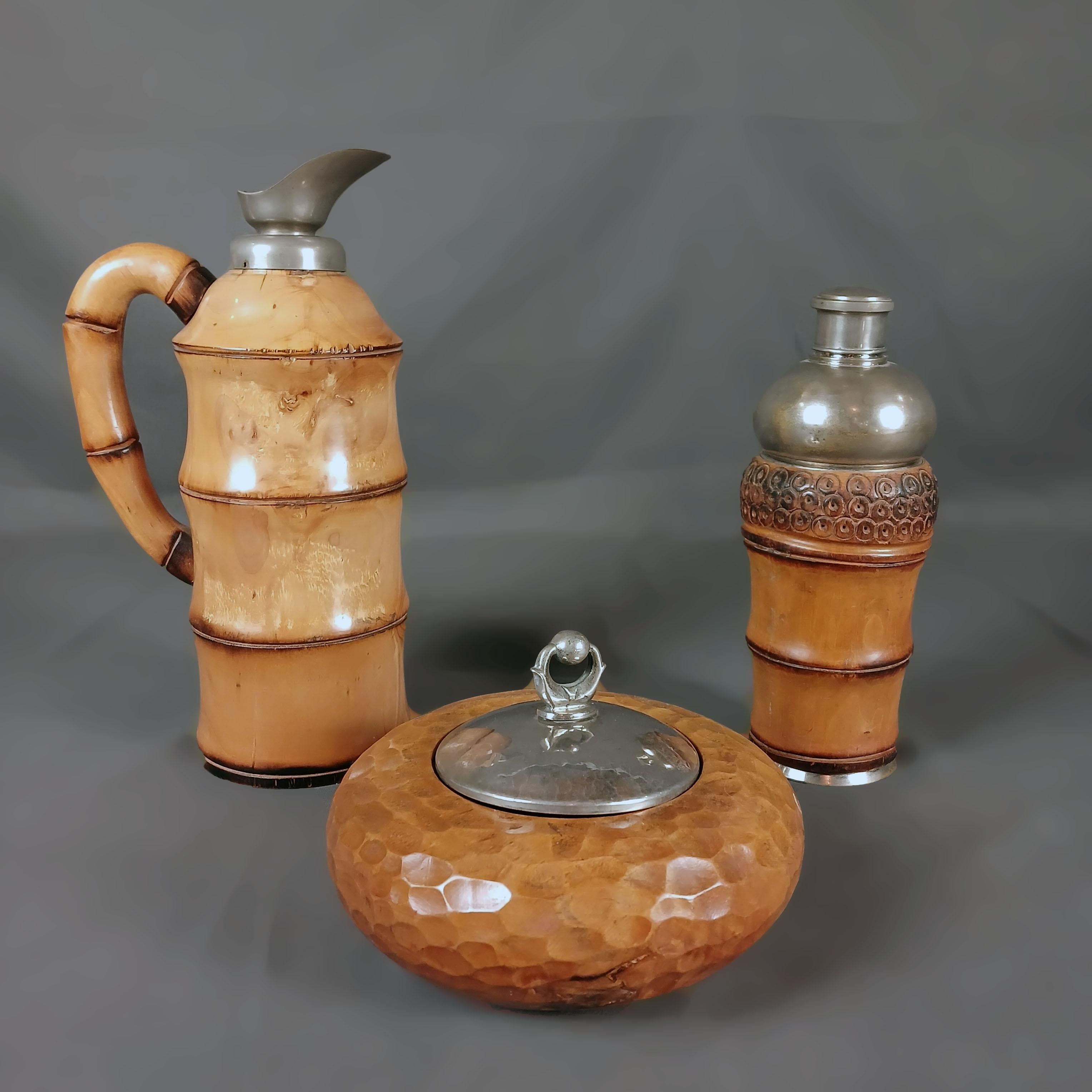 Milieu du XXe siècle Aldo Tura for MACABO Cusano Milanino Set of 3 Bamboo And Metal Barware en vente