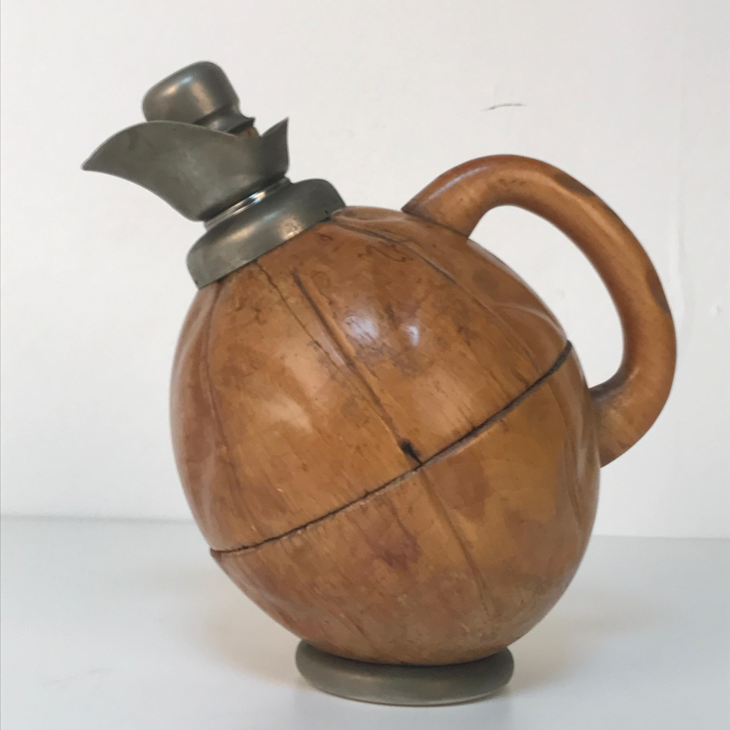 Aldo Tura for Macabo, Thermos Decanter, Milan, Italy, 1950s, Wood Walnuts In Good Condition In Roma, IT