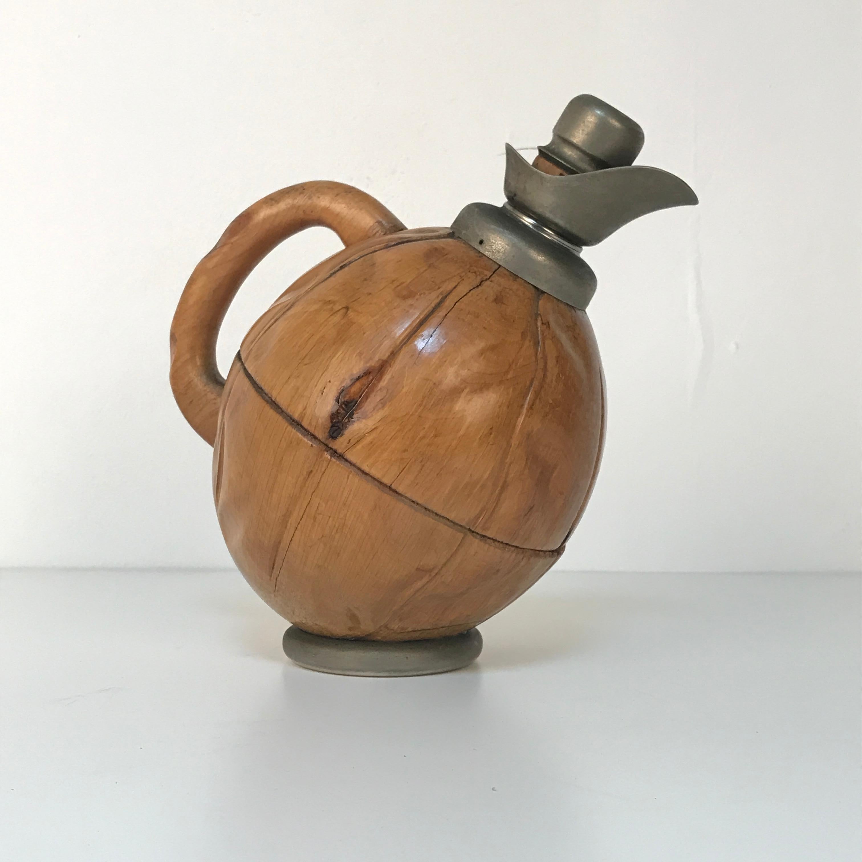 Metal Aldo Tura for Macabo, Thermos Decanter, Milan, Italy, 1950s, Wood Walnuts