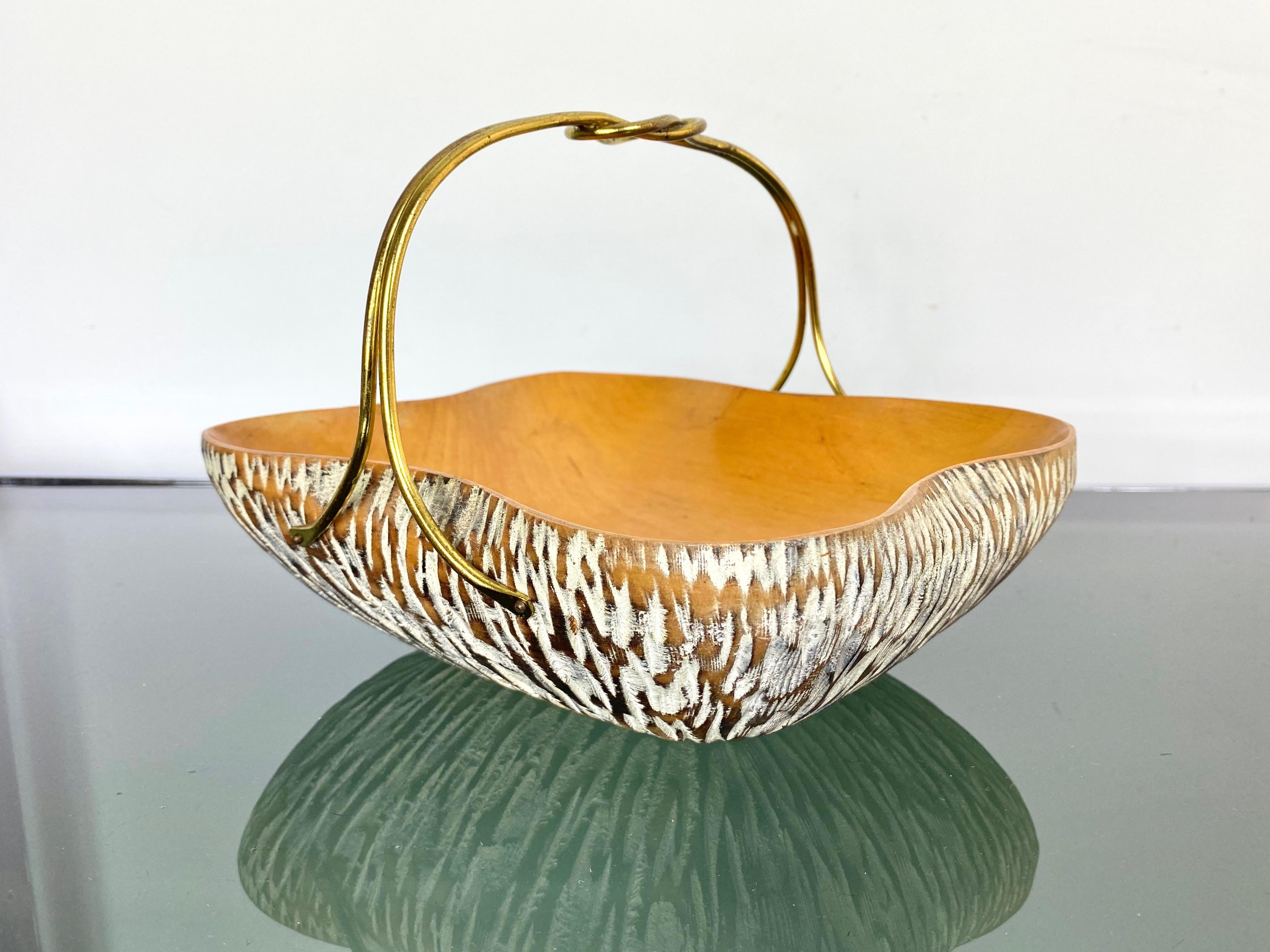 Mid-Century Modern Aldo Tura for Macabo Walnut Bowl Basket Centrepiece Wood and Brass, Italy, 1950s For Sale
