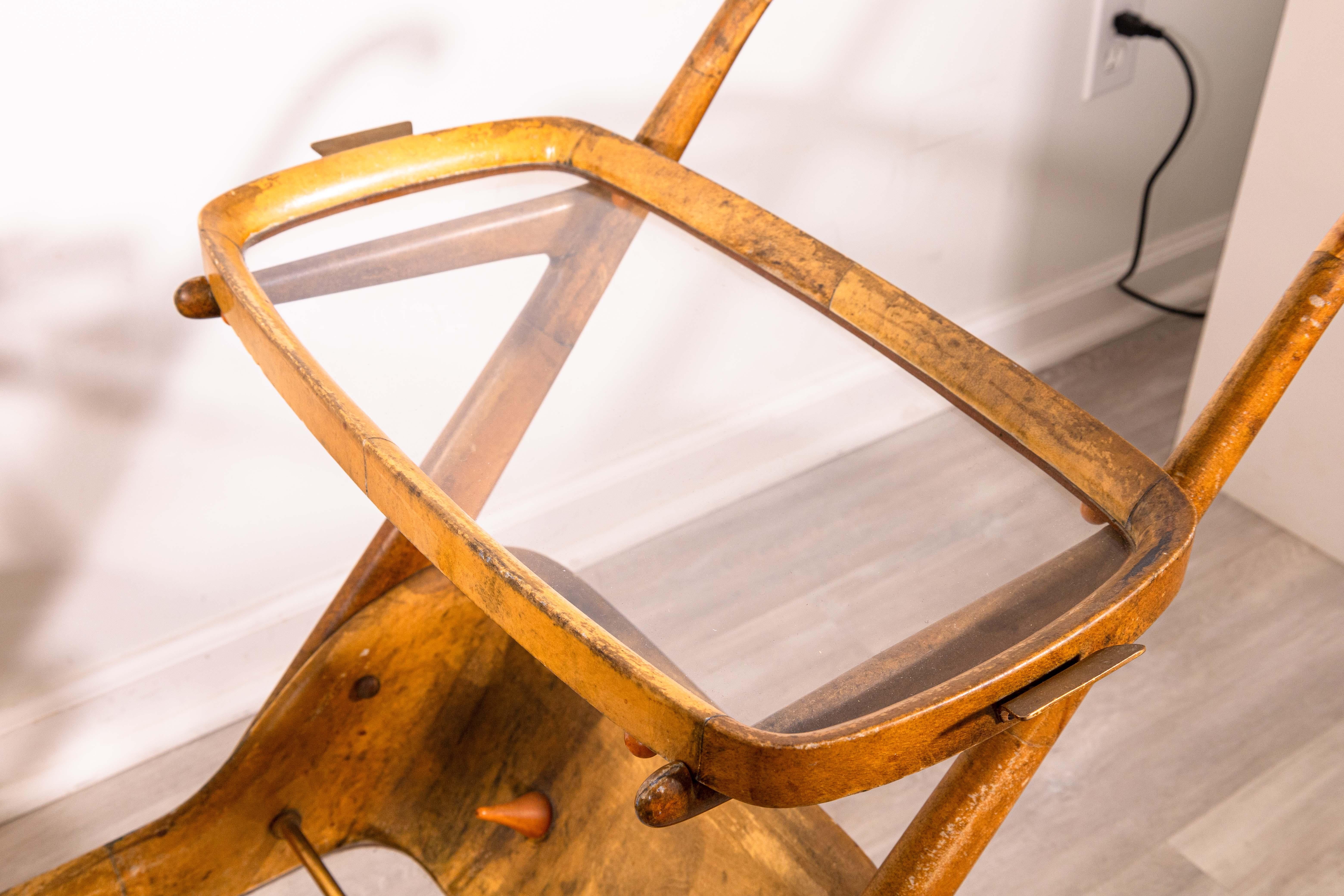 Mid-Century Modern Chariot de service de bar en peau de chèvre Aldo Tura Vintage 1950s Mid Century Modern en vente