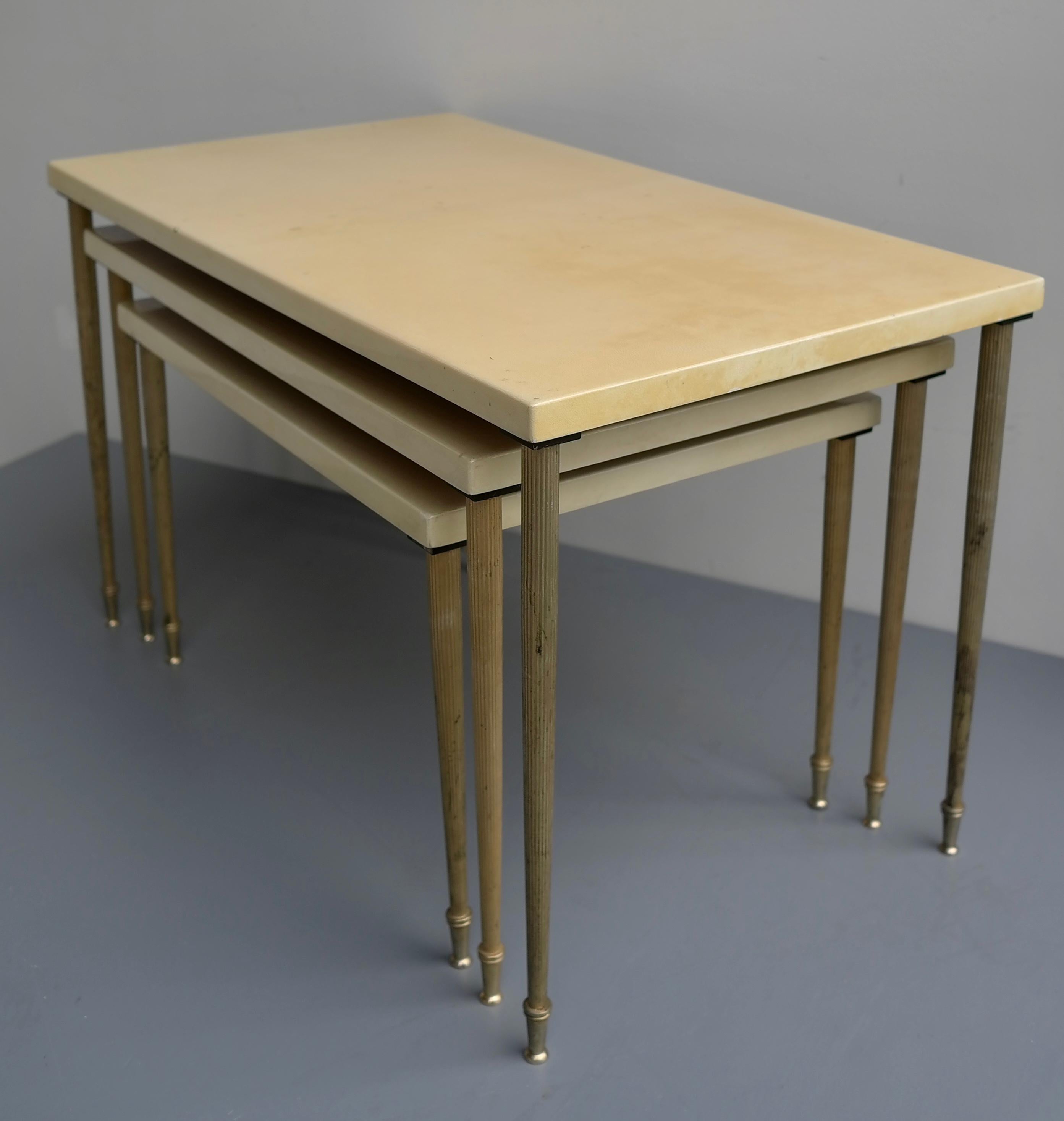 Mid-Century Modern Aldo Tura Goatskin Nesting Tables in Ivory Crème, Italy, 1950s For Sale