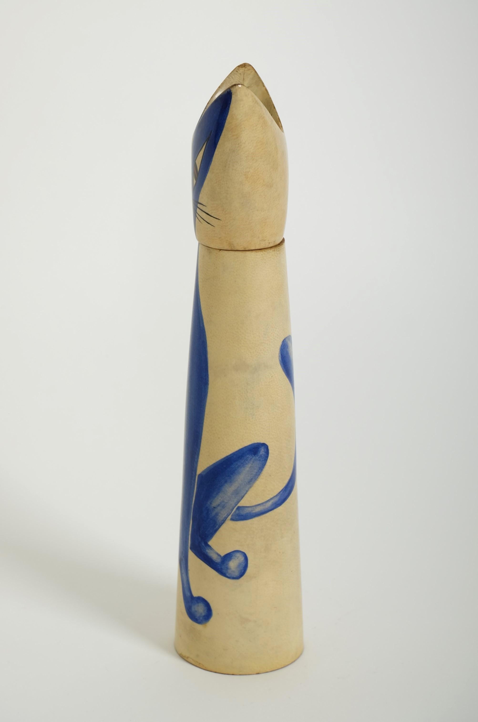 Sculptural Goatskin Pepper Mill Blue Cat by Aldo Tura for Macabo, Italy 1960s For Sale 1
