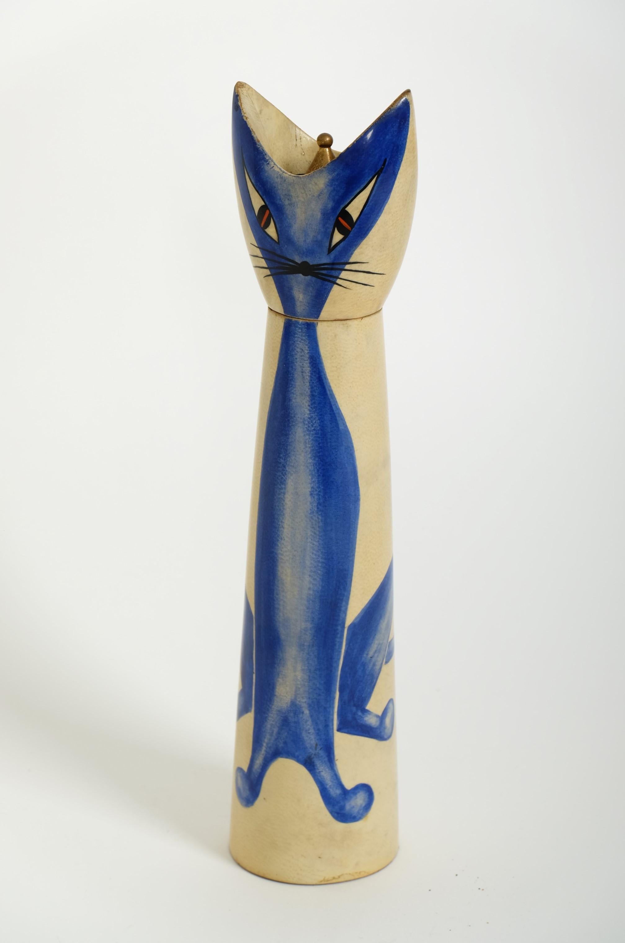 Sculptural Goatskin Pepper Mill Blue Cat by Aldo Tura for Macabo, Italy 1960s For Sale 2