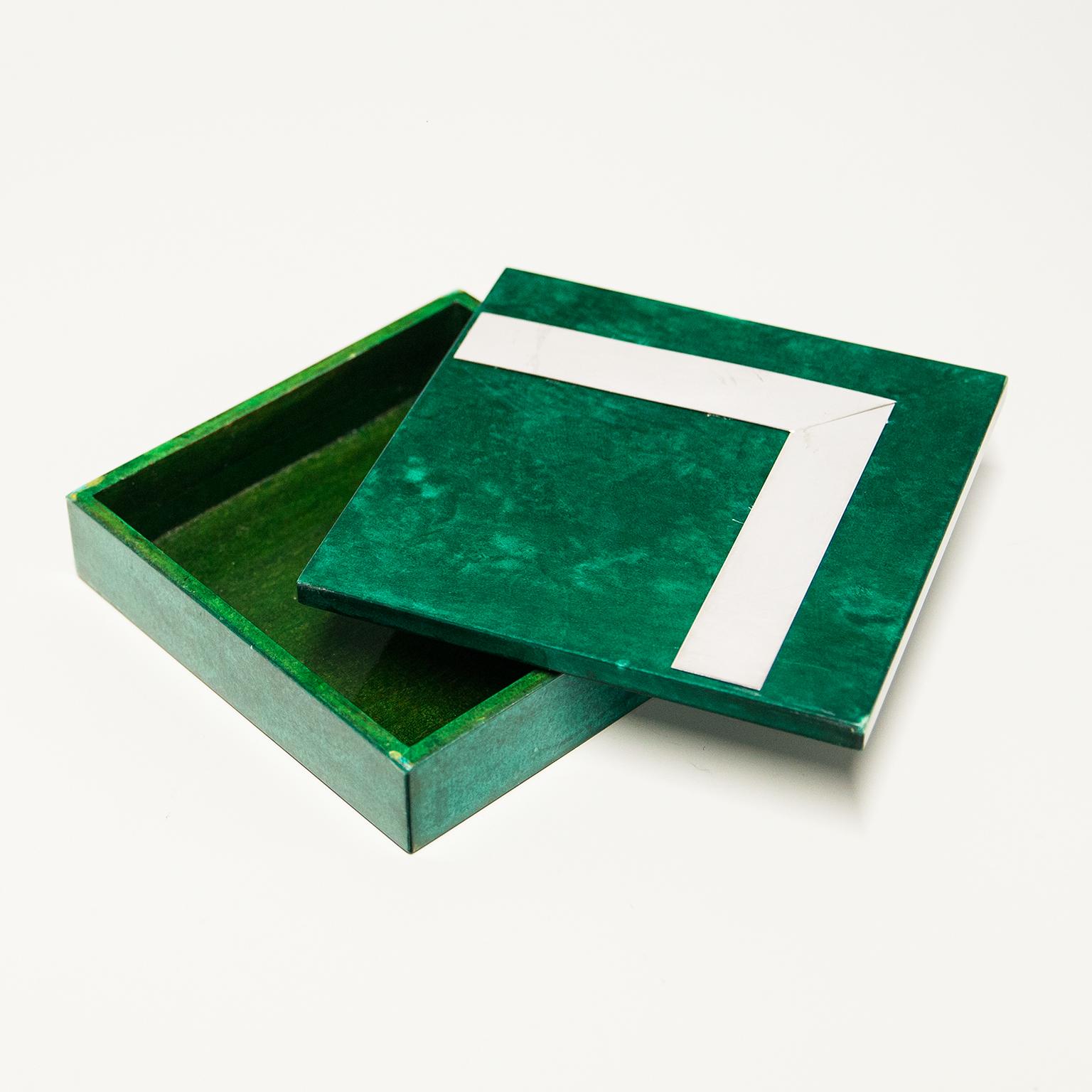 Aldo Tura Green Goatskin Chrome Box In Good Condition For Sale In Munich, DE