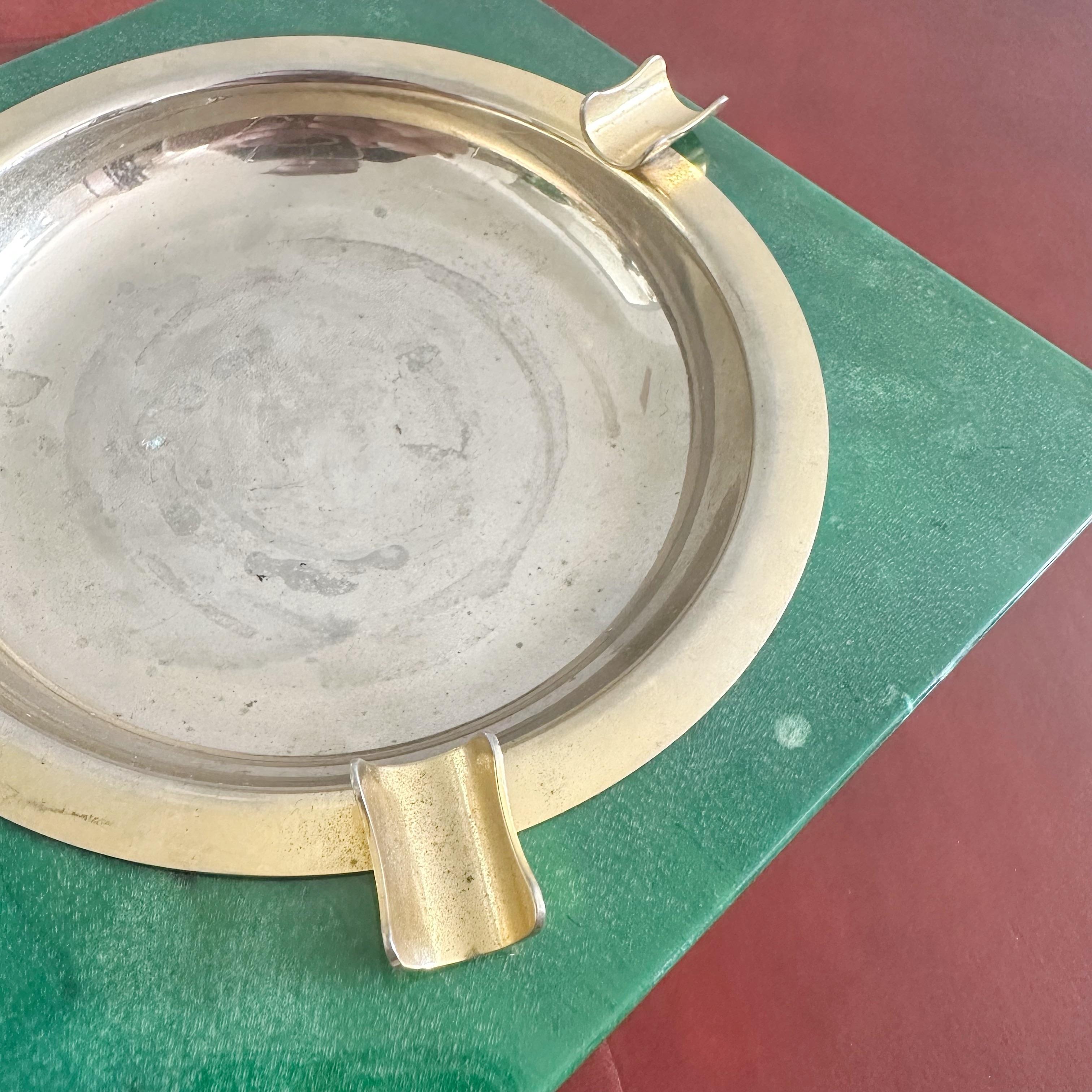 Cenicero de pergamino verde y latón Aldo Tura, Italia, años 60 Italiano en venta