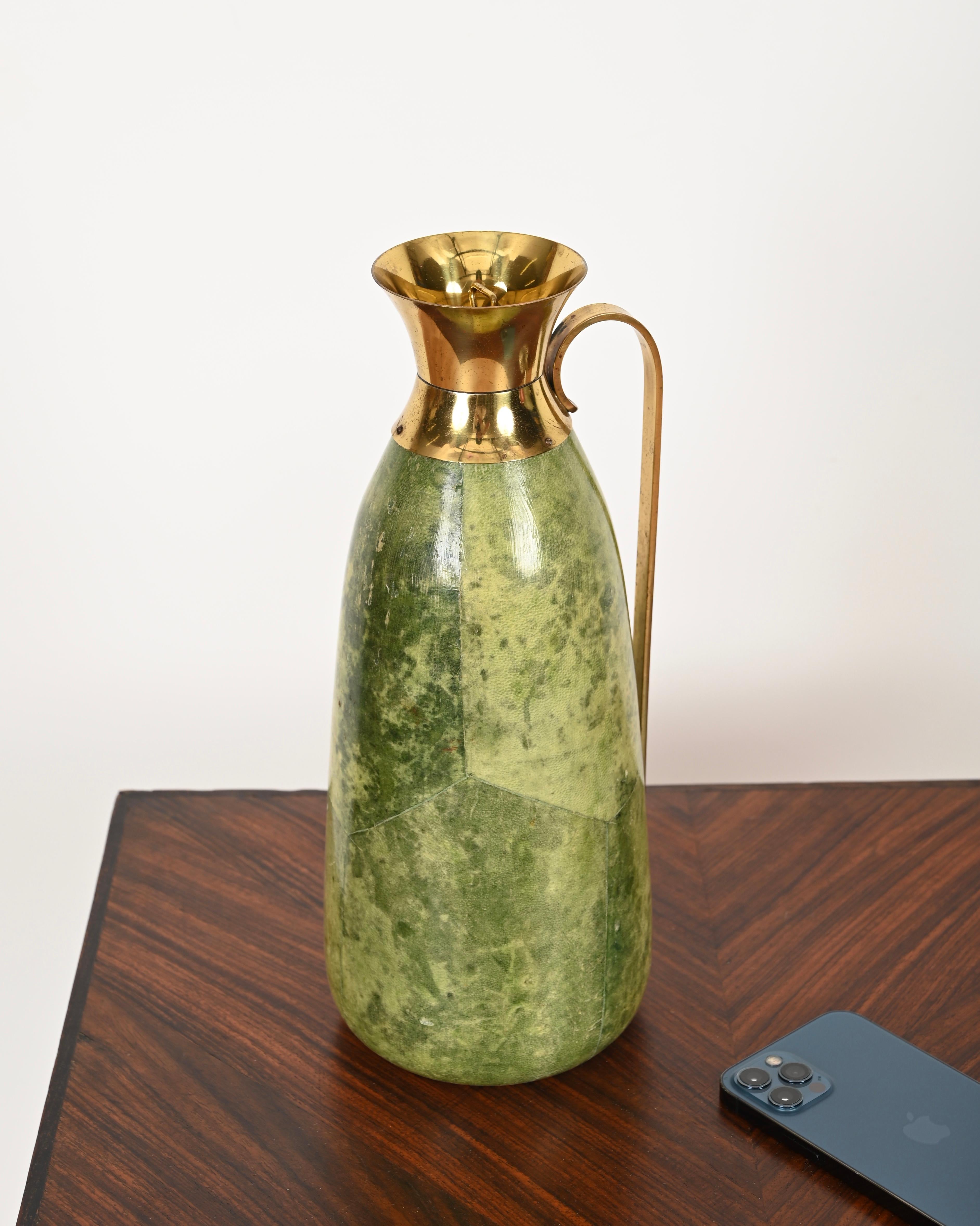 Decanter termos di Aldo Tura in pelle di capra e ottone per Macabo, Italia, 1950 in vendita 8