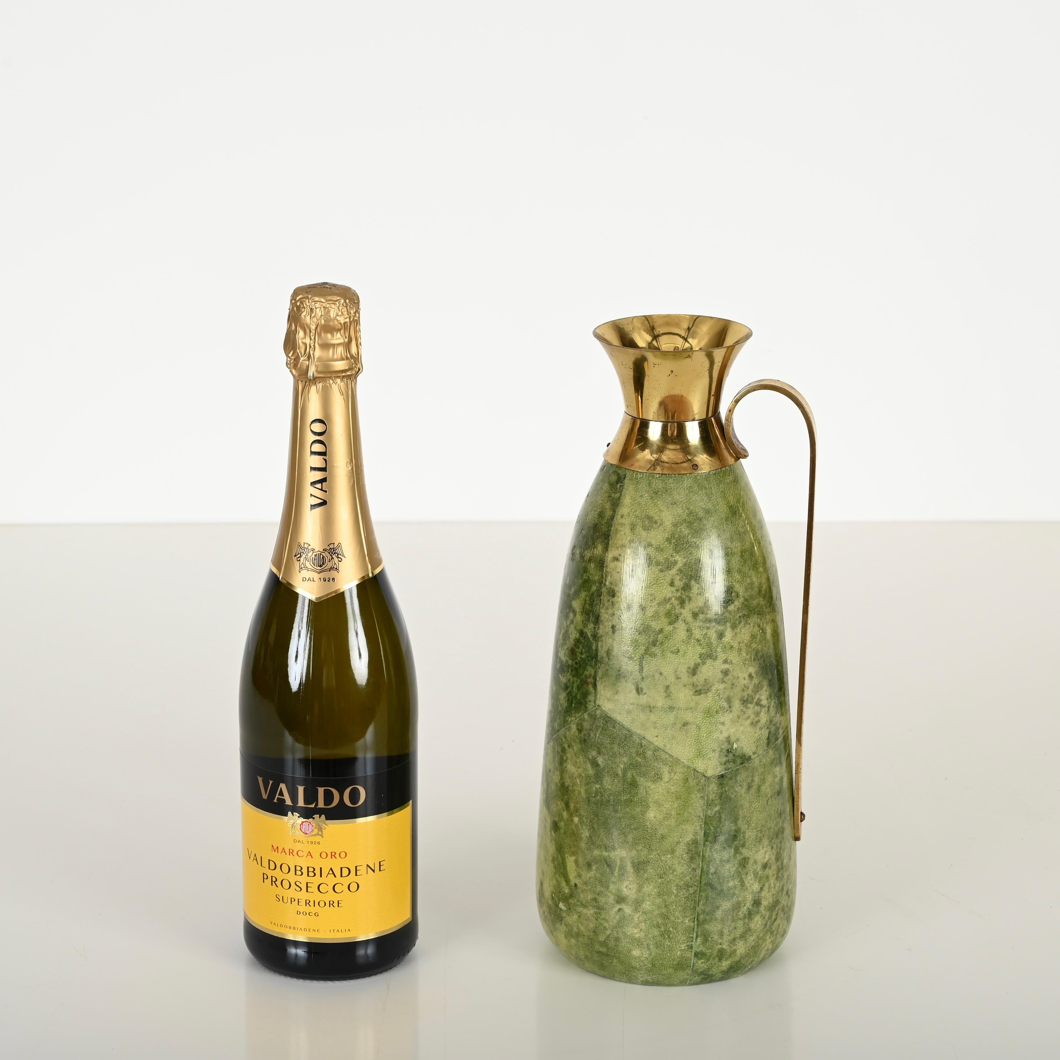 Italiano Decanter termos di Aldo Tura in pelle di capra e ottone per Macabo, Italia, 1950 in vendita