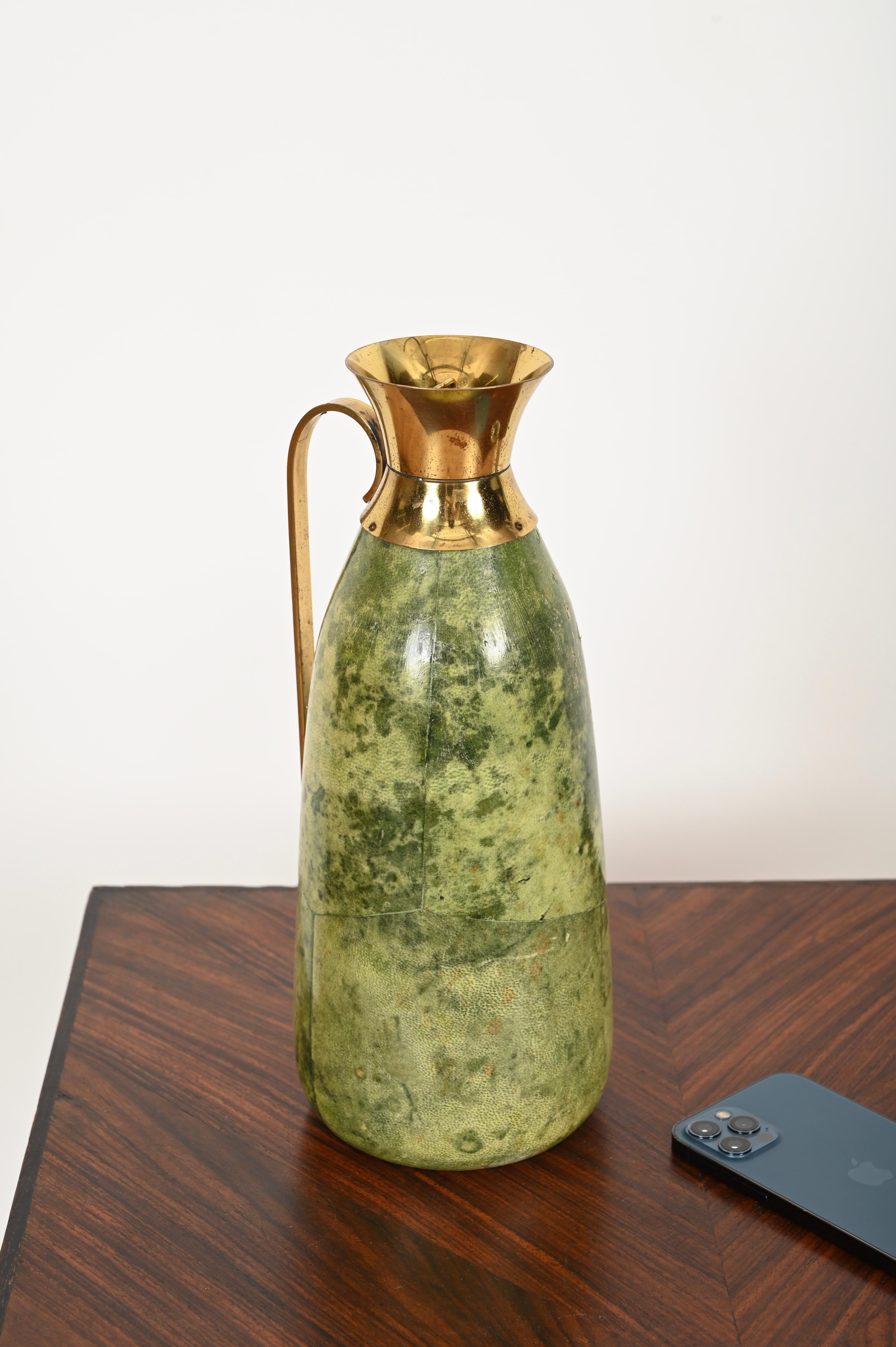 Metallo Decanter termos di Aldo Tura in pelle di capra e ottone per Macabo, Italia, 1950 in vendita