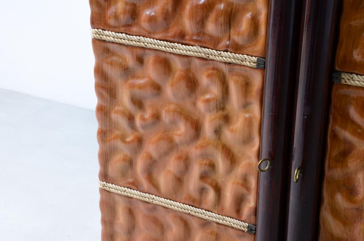 Legno Aldo Tura hand-carved lime wood bar cabinet. in vendita