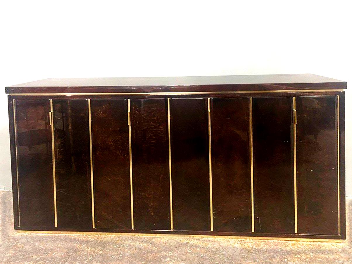 Aldo Tura High End Sideboard in Lacquered Goatskin and Brass, circa 1960 1