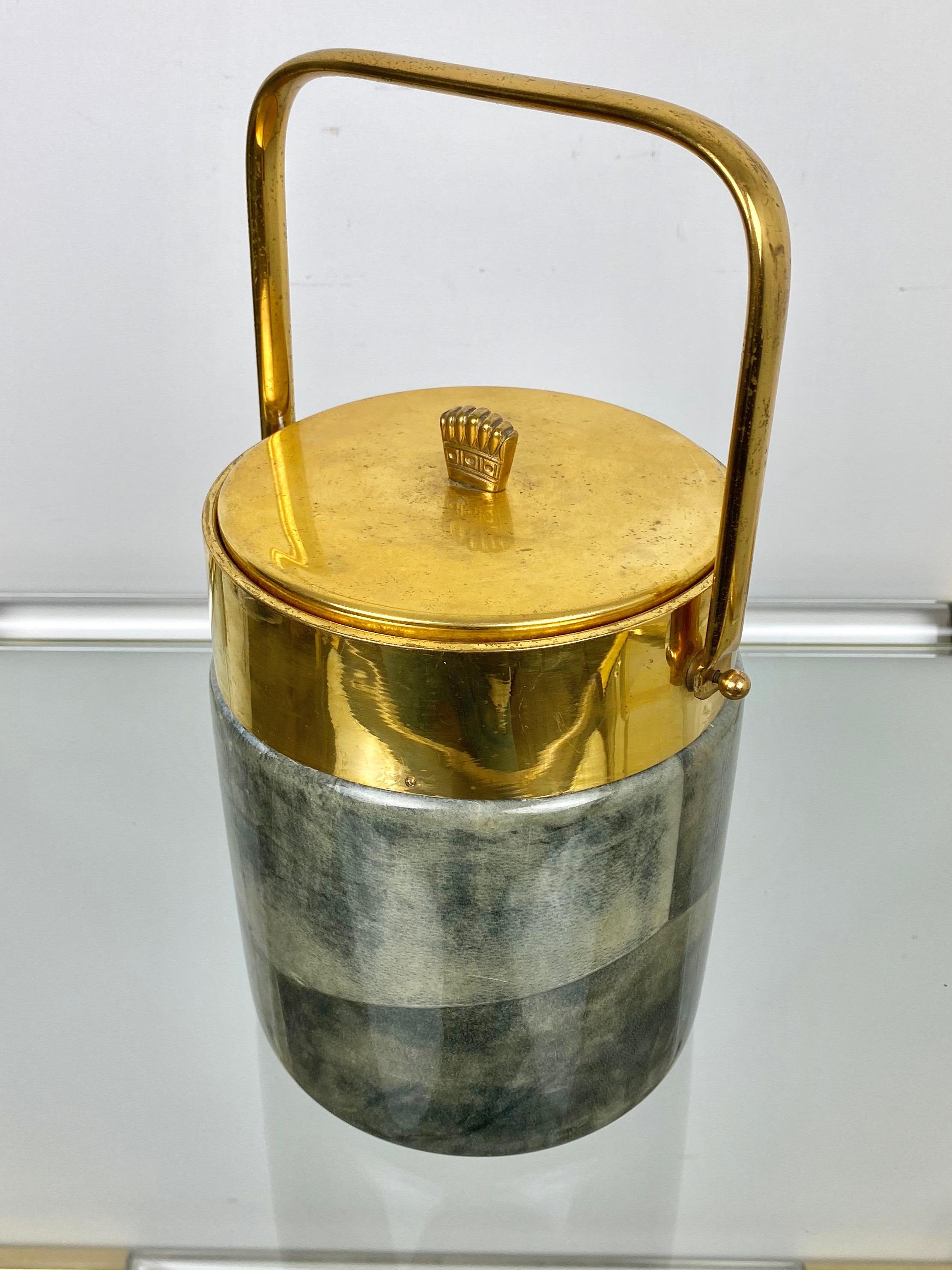 Ice bucket in lacquered grey goatskin and brass by the Italian designer Aldo Tura. Made in Italy, circa 1950.