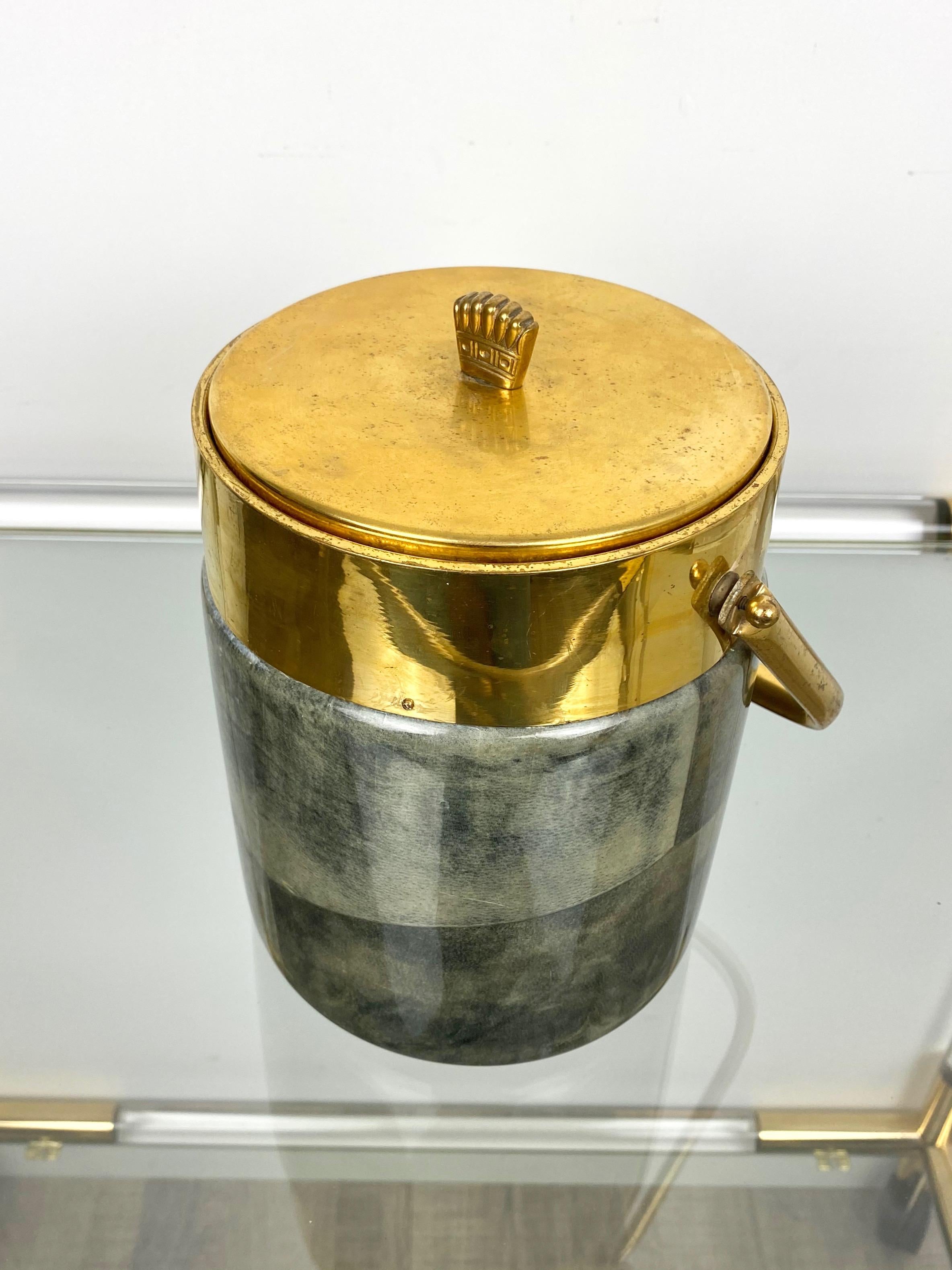 Mid-Century Modern Aldo Tura Ice Bucket in Lacquered Grey Goatskin and Brass, Italy, 1950s