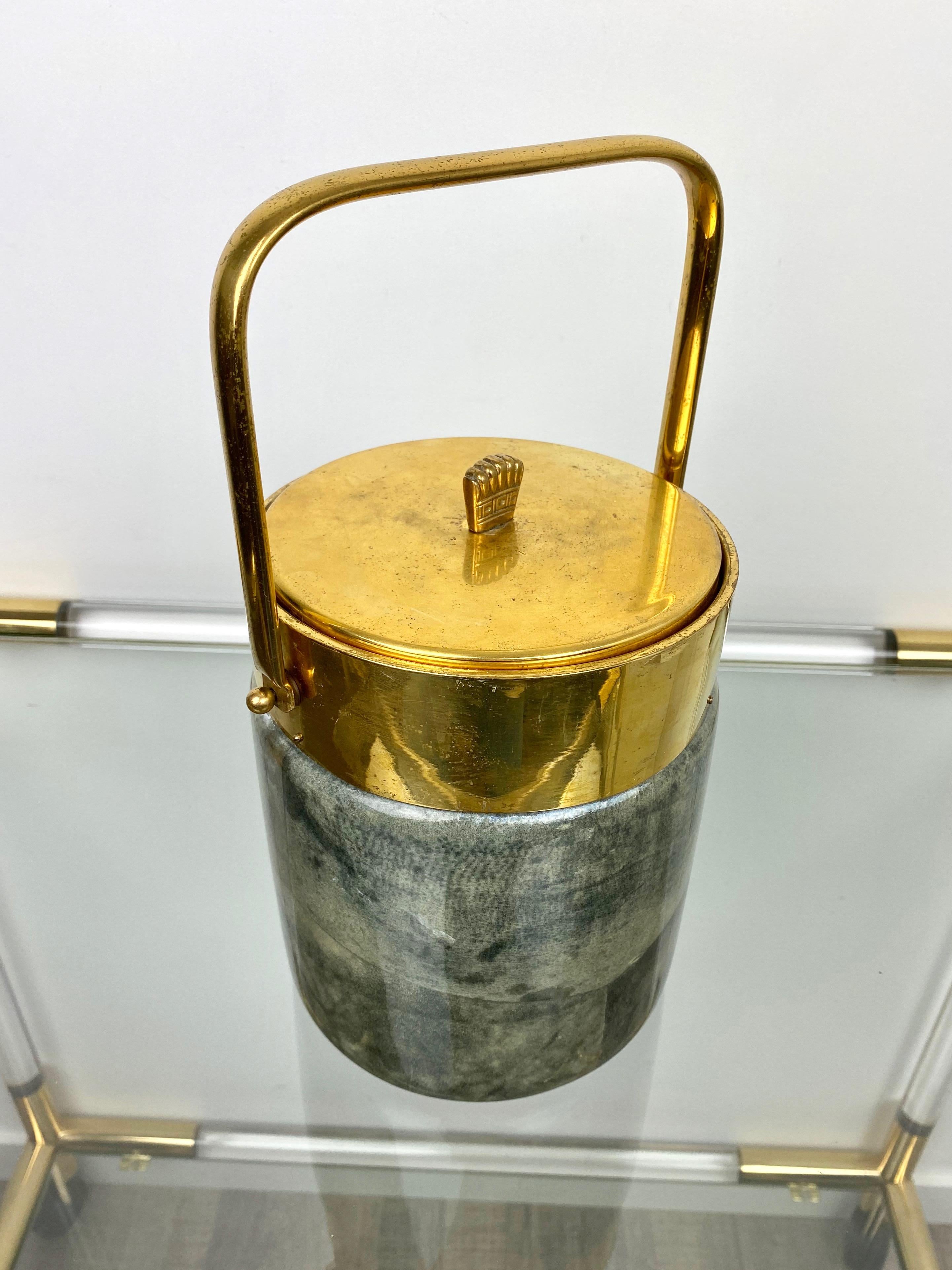 Mid-20th Century Aldo Tura Ice Bucket in Lacquered Grey Goatskin and Brass, Italy, 1950s