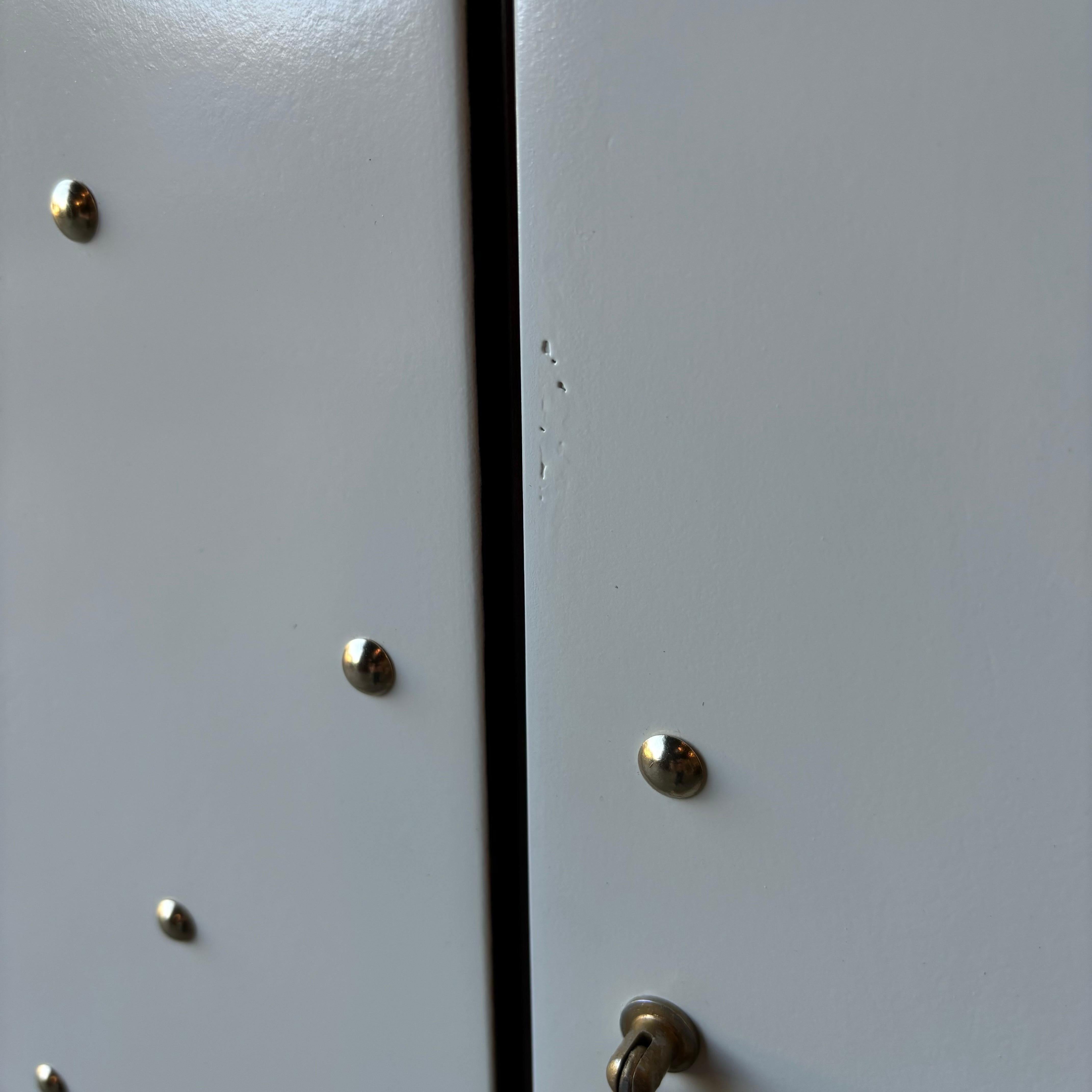 Aldo Tura Illuminating Dry Bar, 1960s Milan For Sale 5
