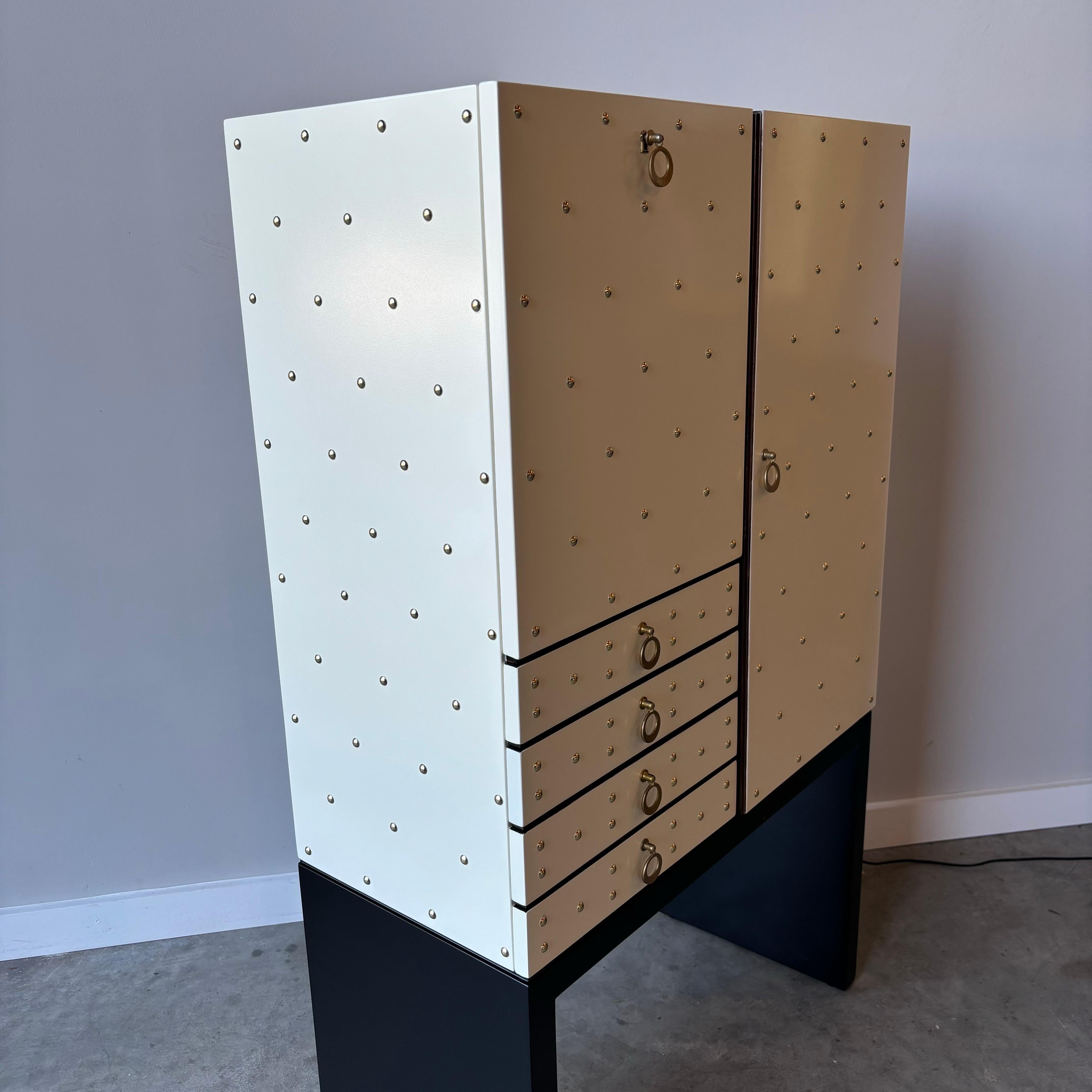 Aldo Tura Illuminating Dry Bar, 1960s Milan For Sale 9