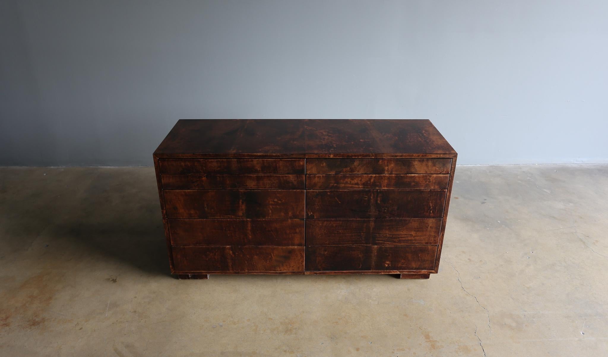 Aldo Tura Lacquered goat skin chest of drawers, Circa 1970.