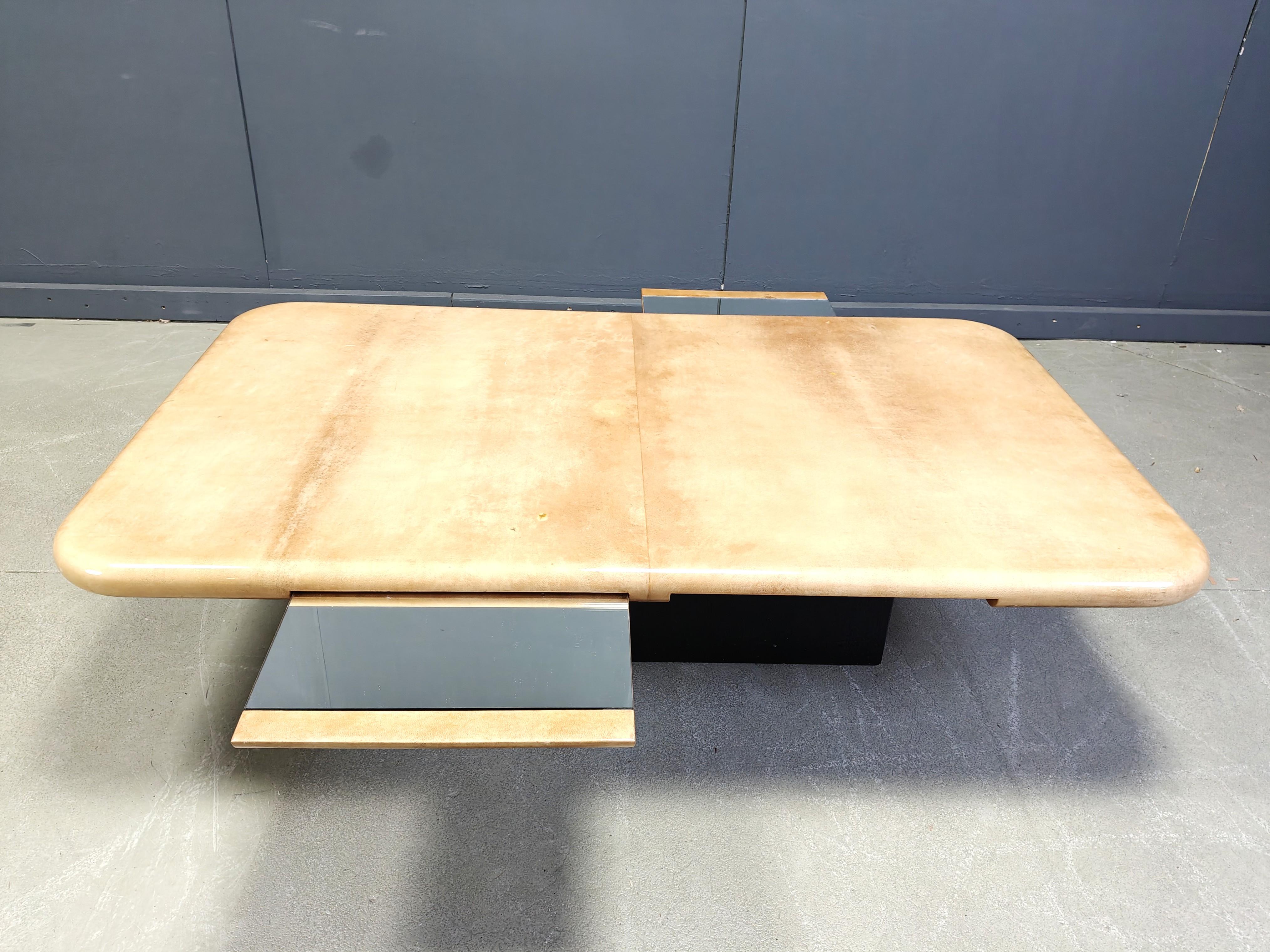 Hollywood Regency Table basse laquée chèvre Aldo Tura, années 1960 en vente