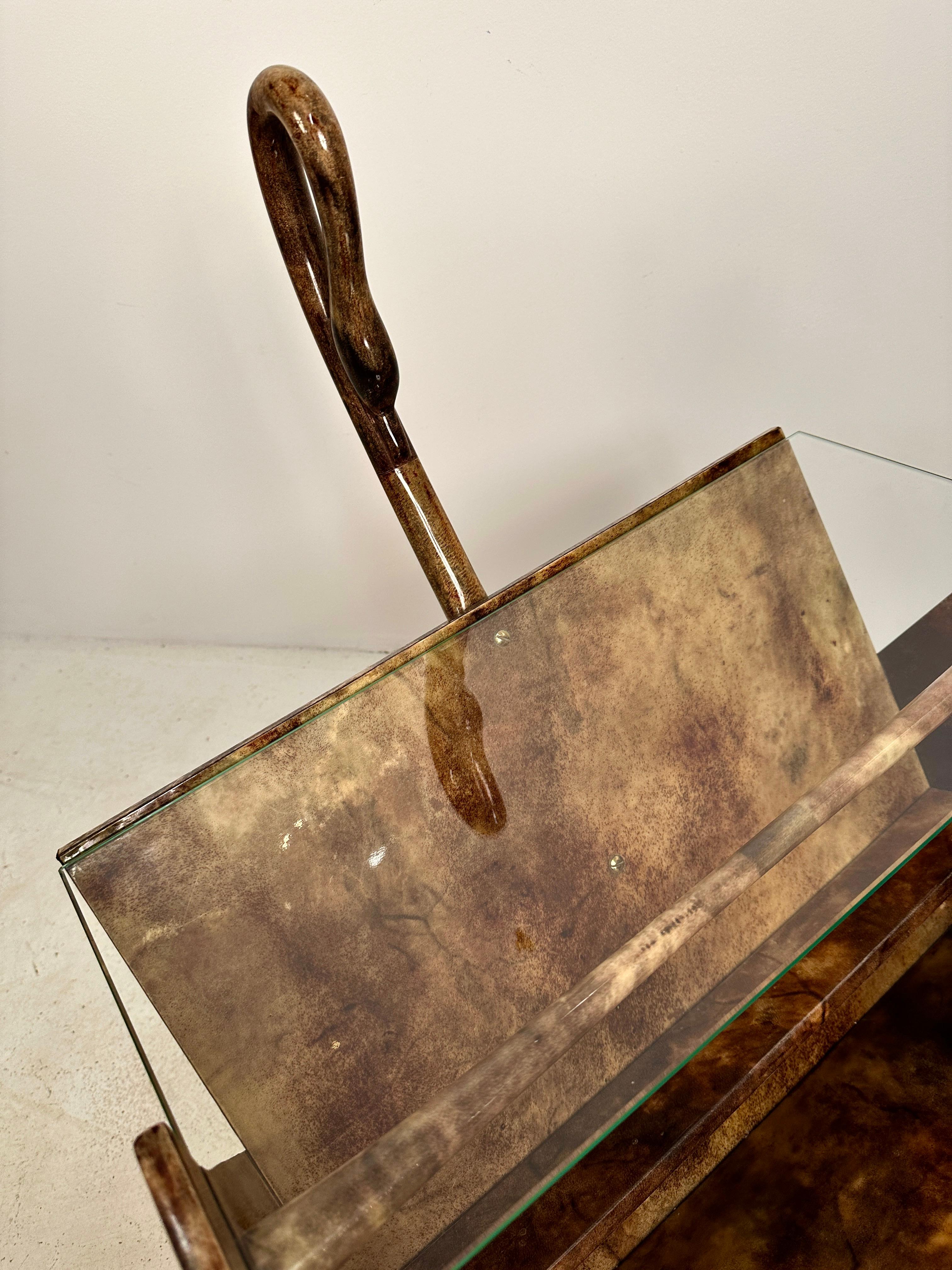 A.I.C. Swan en peau de chèvre laquée, Italie c 1950s en vente 2