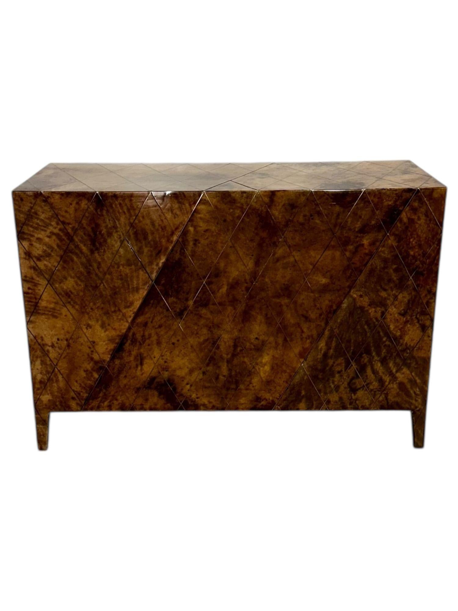 Aldo Tura Lacquered Goatskin w/brass Inlay 3 Drawer Dresser, Italy 1970 im Angebot 2