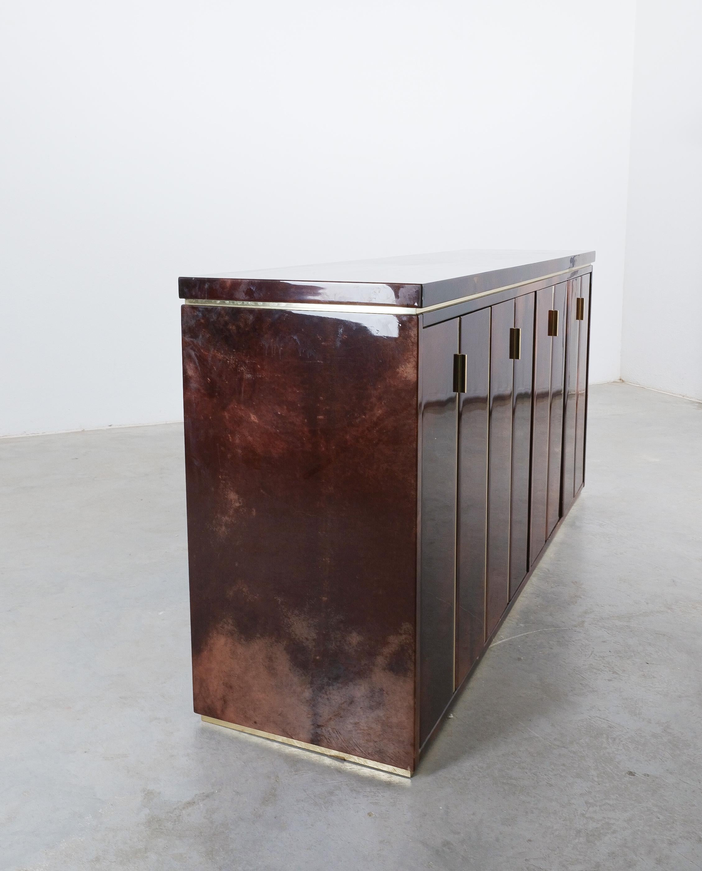 Aldo Tura Große Kommode Credenza Brown Pergament Italien, 1970 im Angebot 2