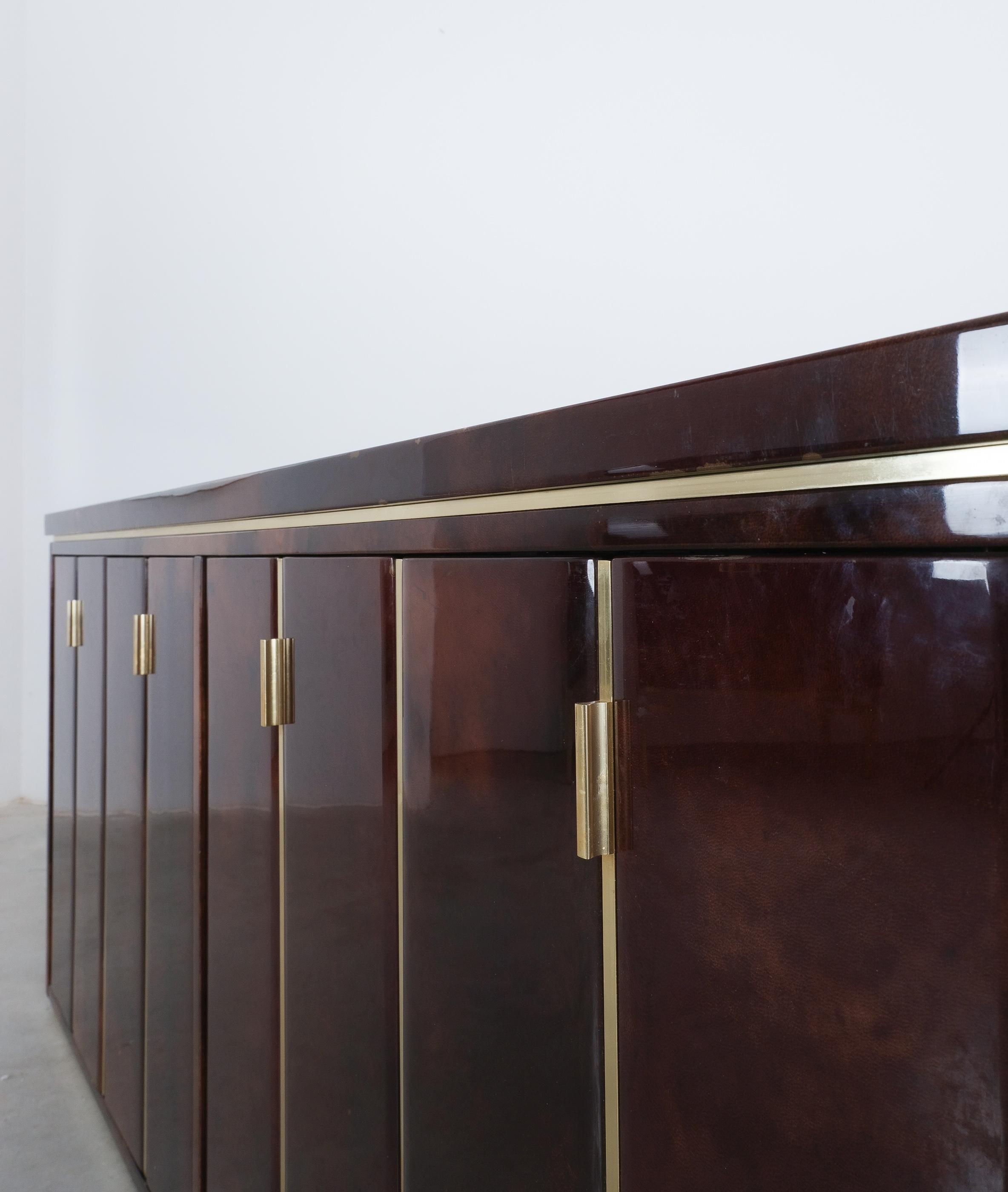 Aldo Tura Große Kommode Credenza Brown Pergament Italien, 1970 im Angebot 6