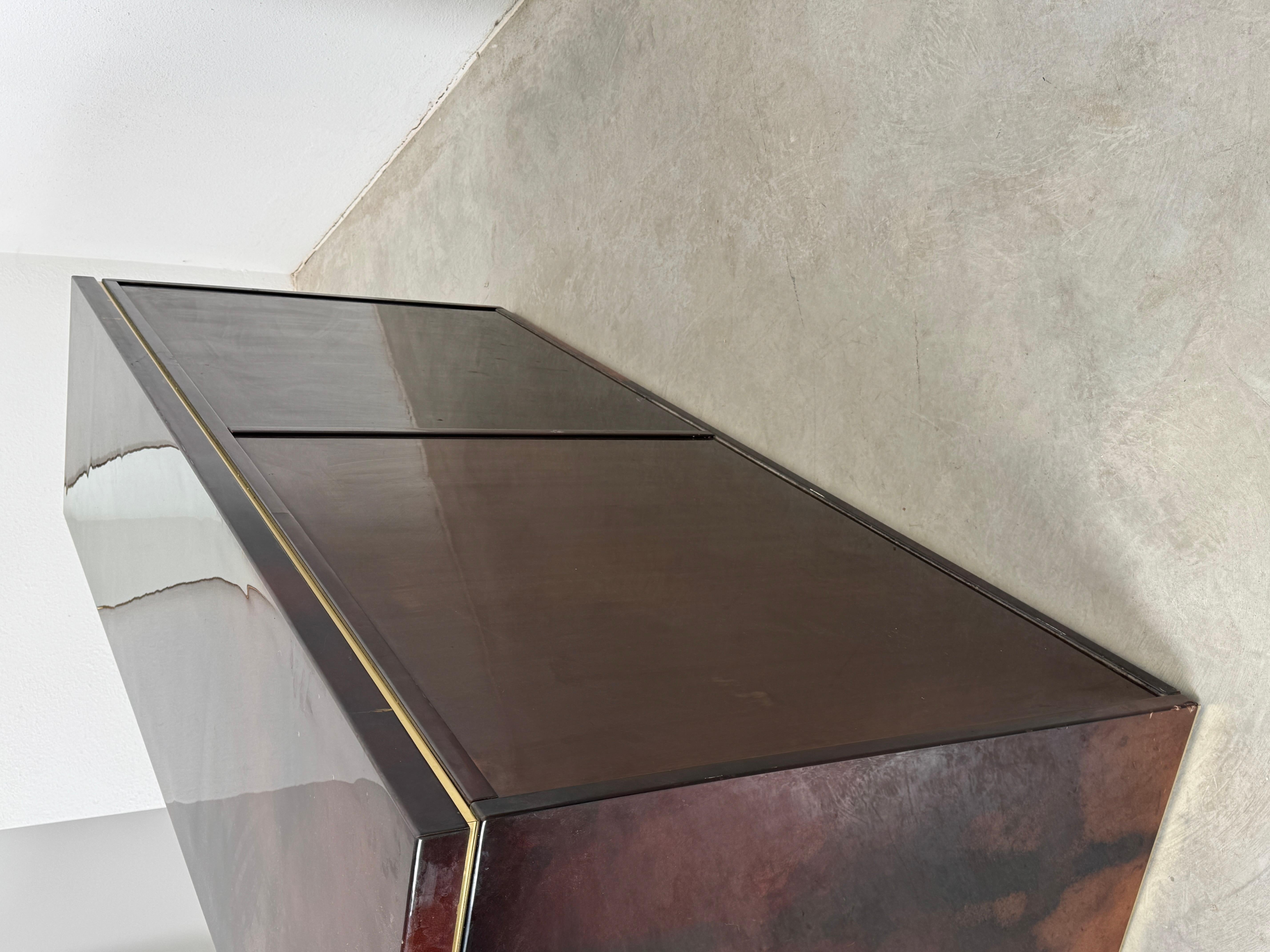 Aldo Tura Große Kommode Credenza Brown Pergament Italien, 1970 im Angebot 12
