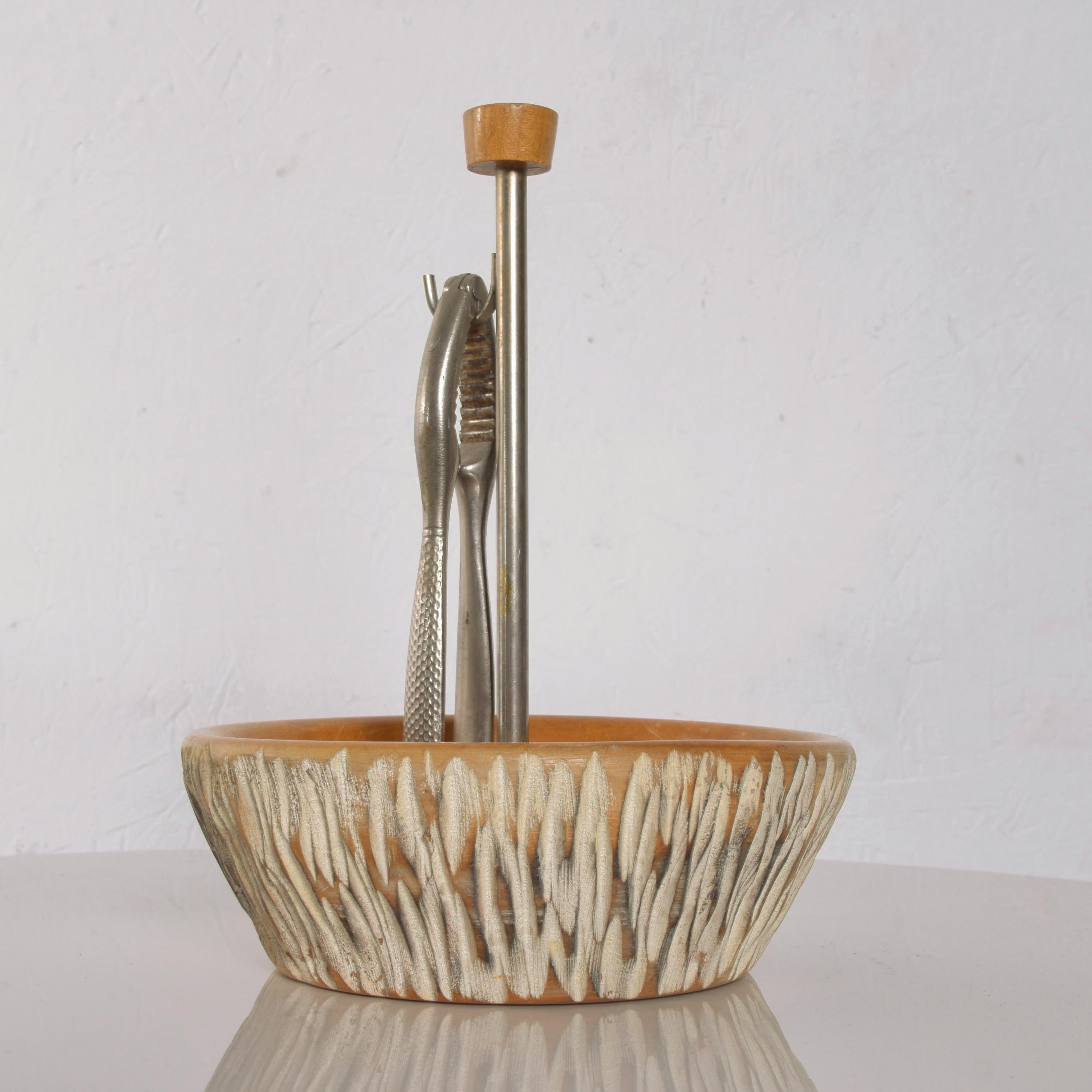 Mid-Century Modern Aldo Tura Macabo Sculptural Wood Nutcracker Dish with Stainless Tool 1960s Italy