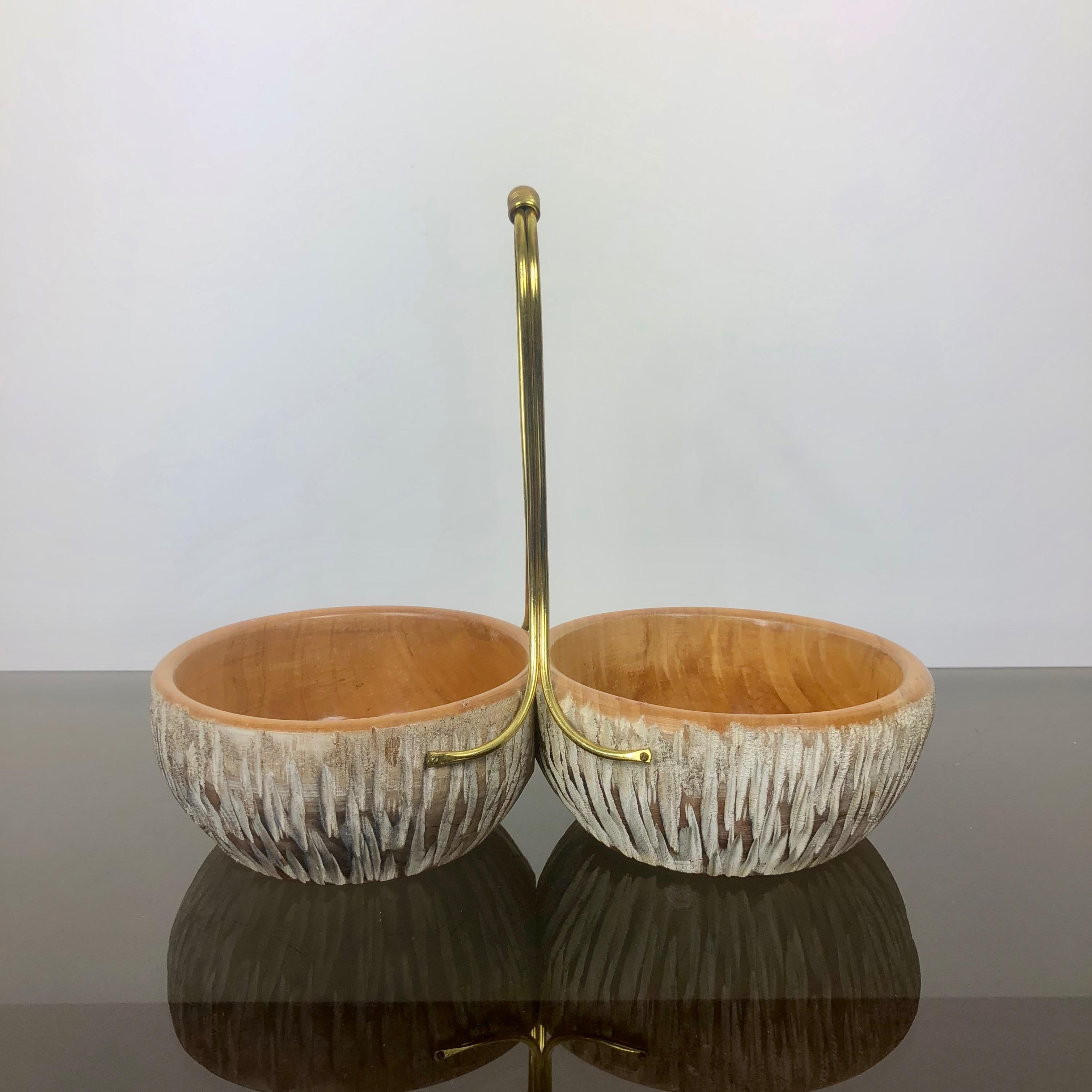 Mid-20th Century Aldo Tura Macabo Walnut Bowl Basket Centrepiece Hand Carved Wood and Brass Italy