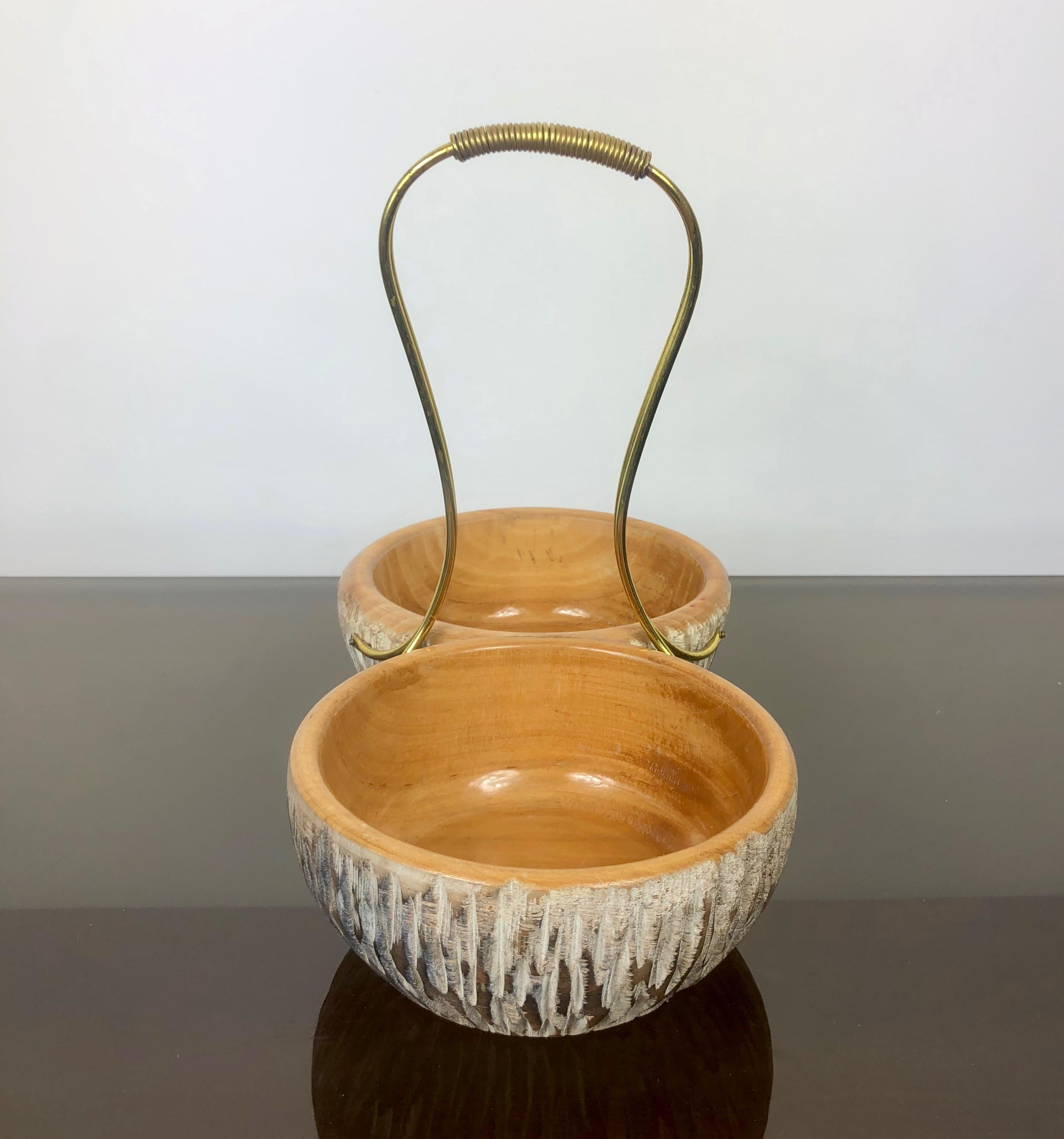 Aldo Tura Macabo Walnut Bowl Basket Centrepiece Hand Carved Wood and Brass Italy 1