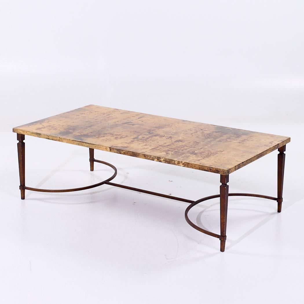 Table basse en peau de chèvre laquée Aldo Tura, Italie du milieu du siècle en vente 1