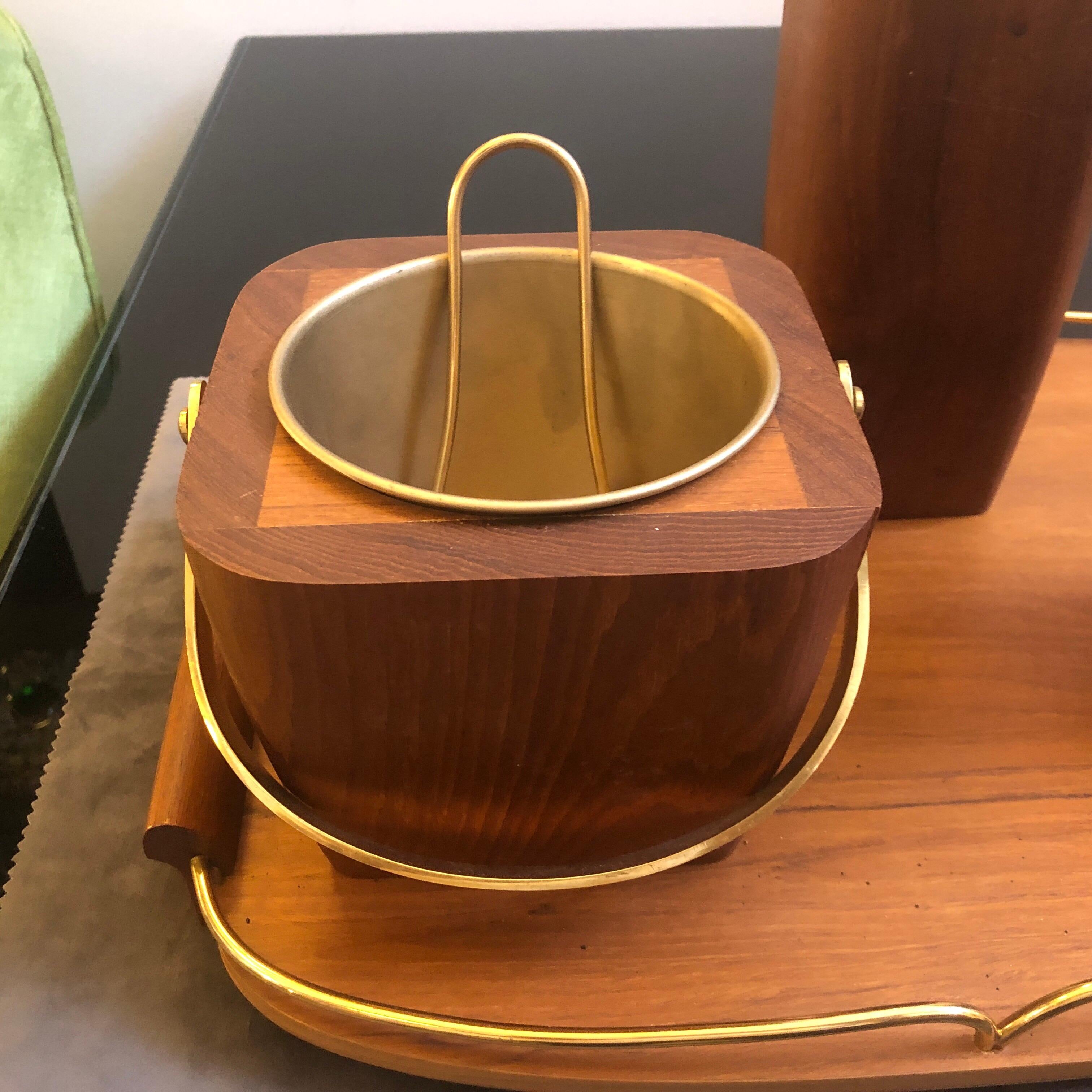 Aldo Tura Mid-Century Modern Wood and Brass Cocktail Set, circa 1960 In Excellent Condition In Aci Castello, IT